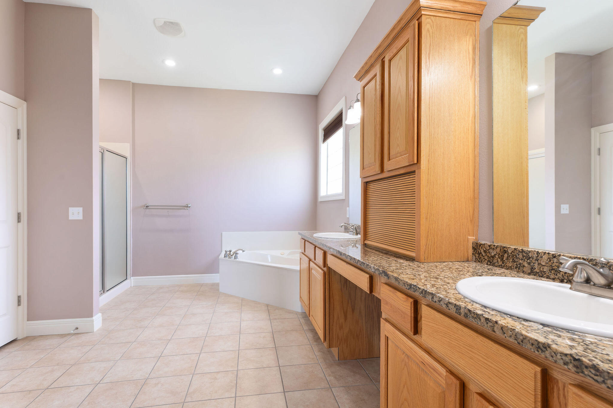 185 Stoney Pointe Drive Property Photo 16