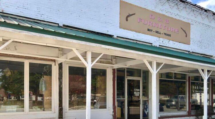 223 South Commercial Street Property Photo 1