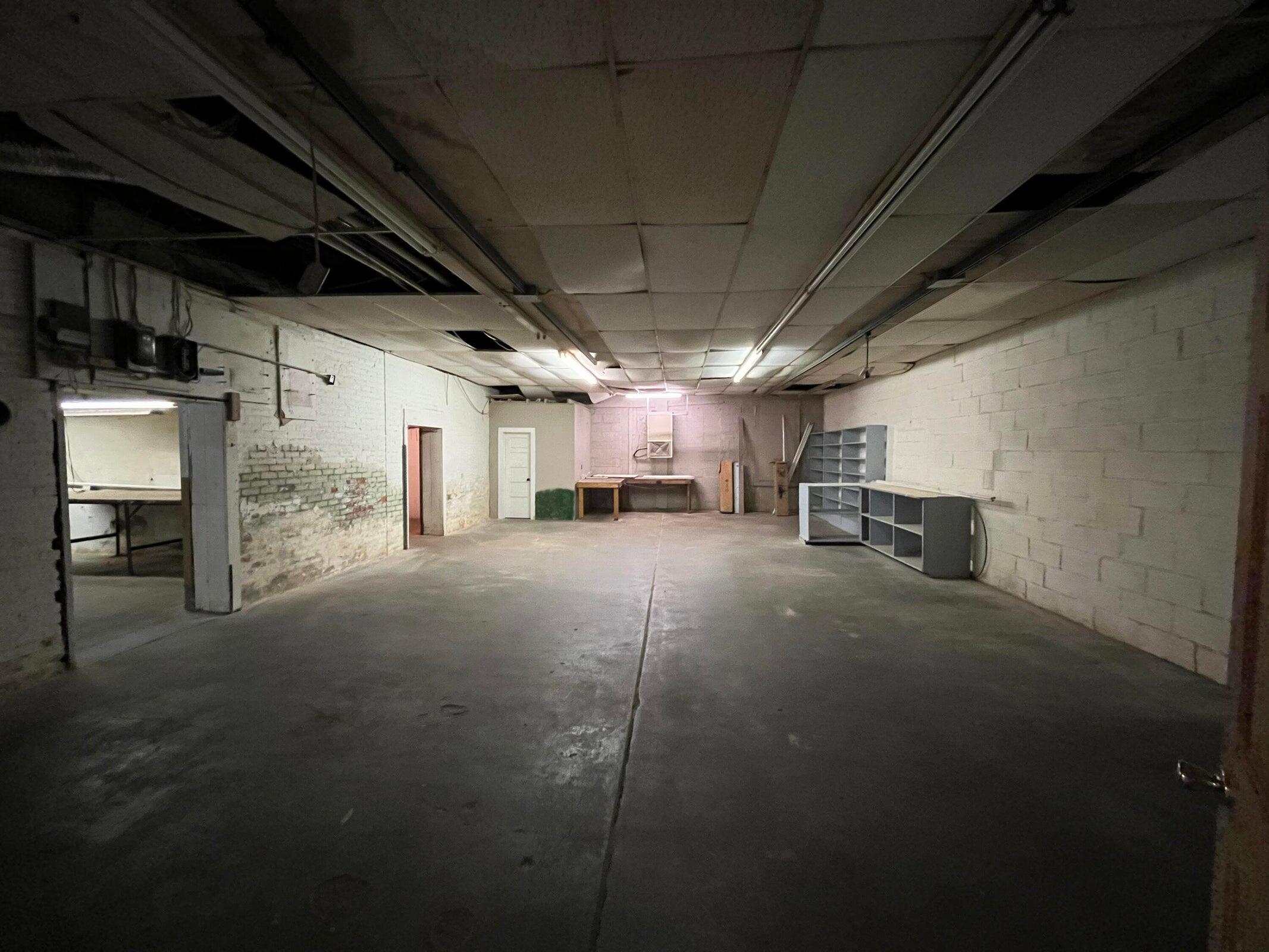 223 South Commercial Street Property Photo 7