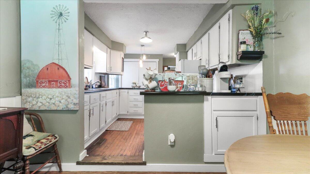 1067 West 3rd Street Property Photo 15