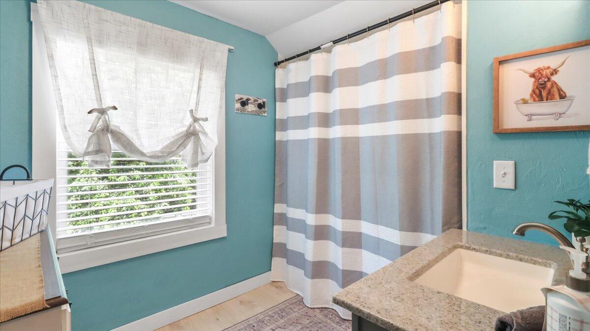 1067 West 3rd Street Property Photo 29