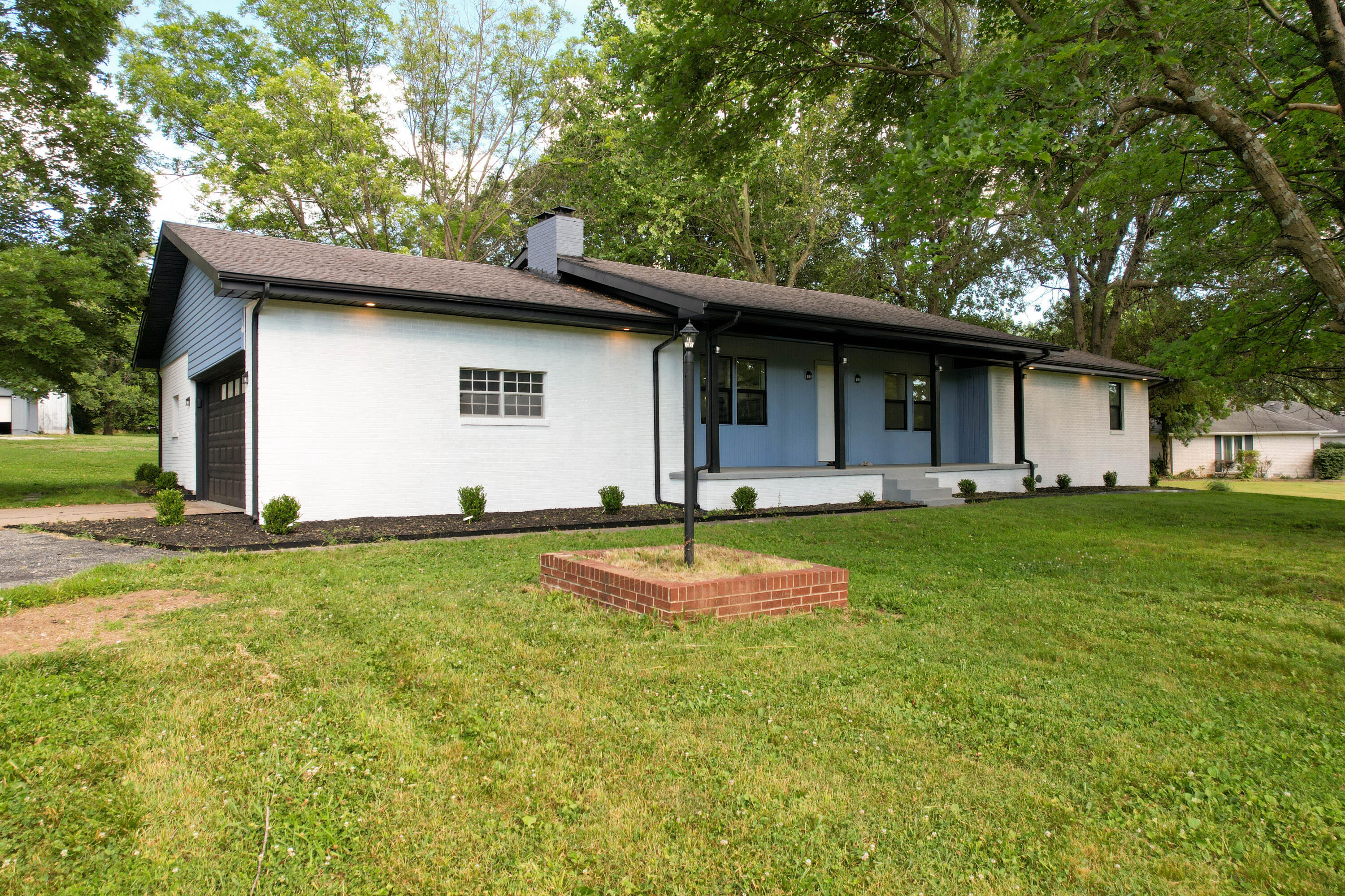 4218 North Farm Rd 141 Property Photo 1