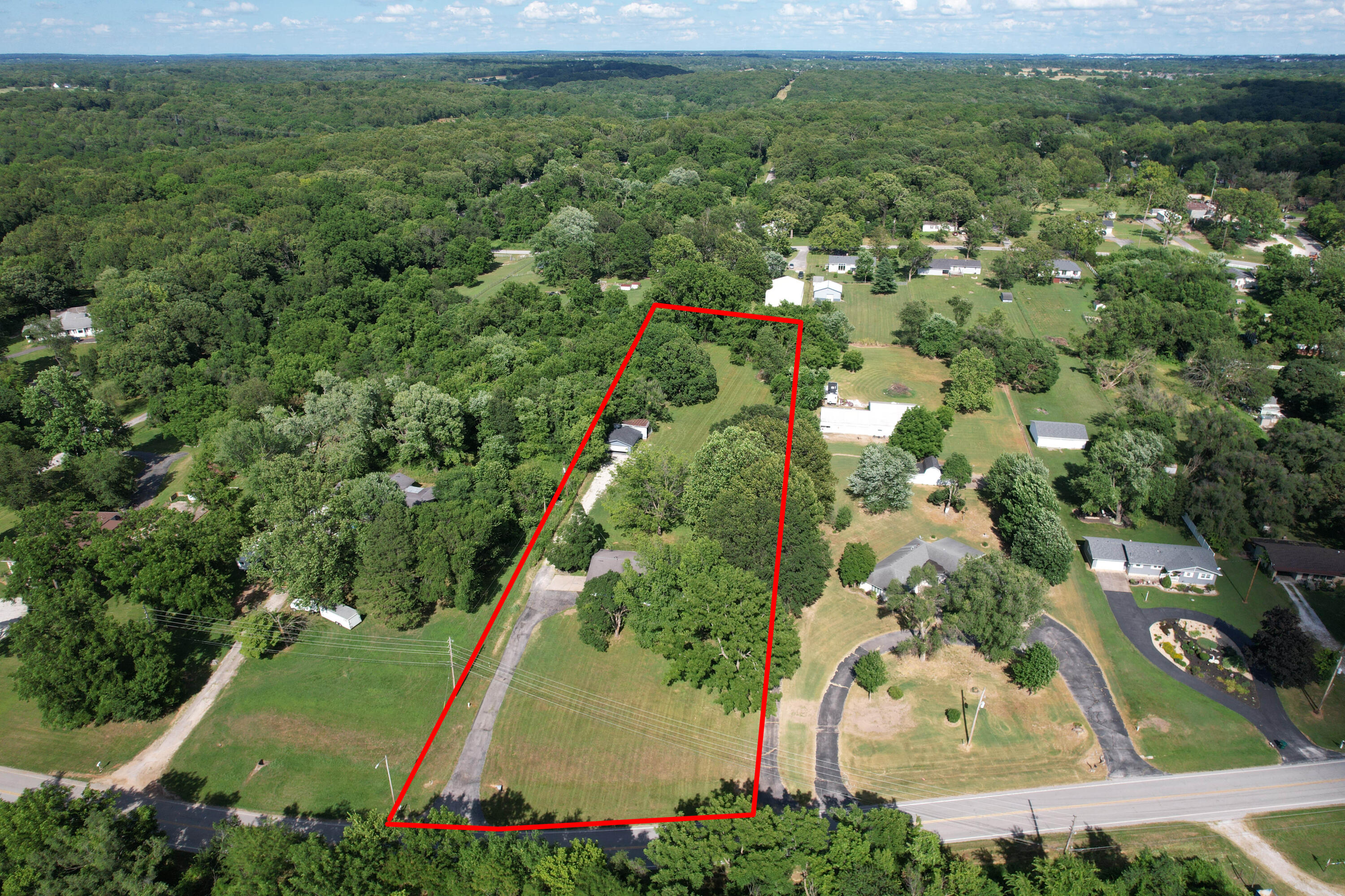 4218 North Farm Rd 141 Property Photo 5