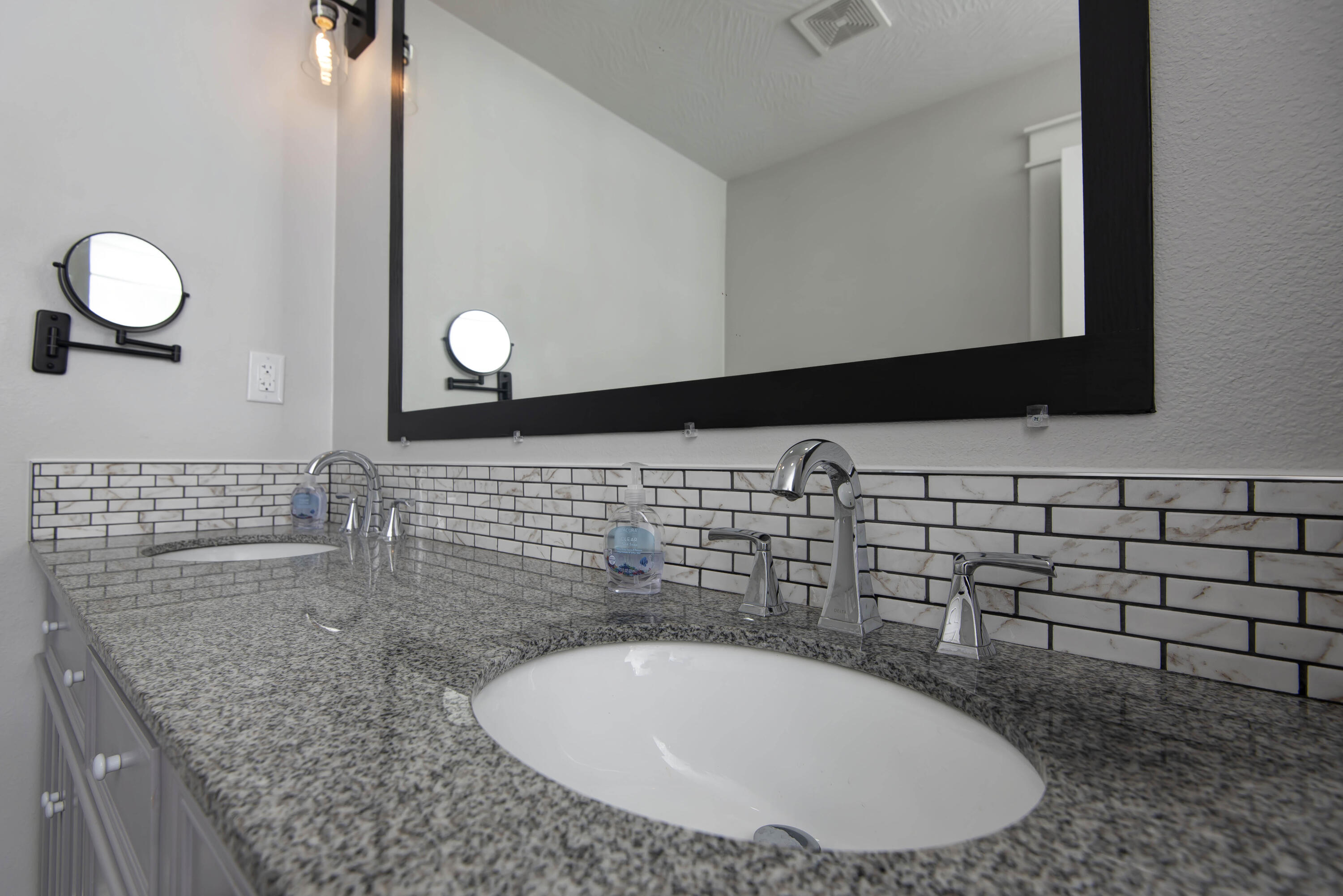 4218 North Farm Rd 141 Property Photo 21