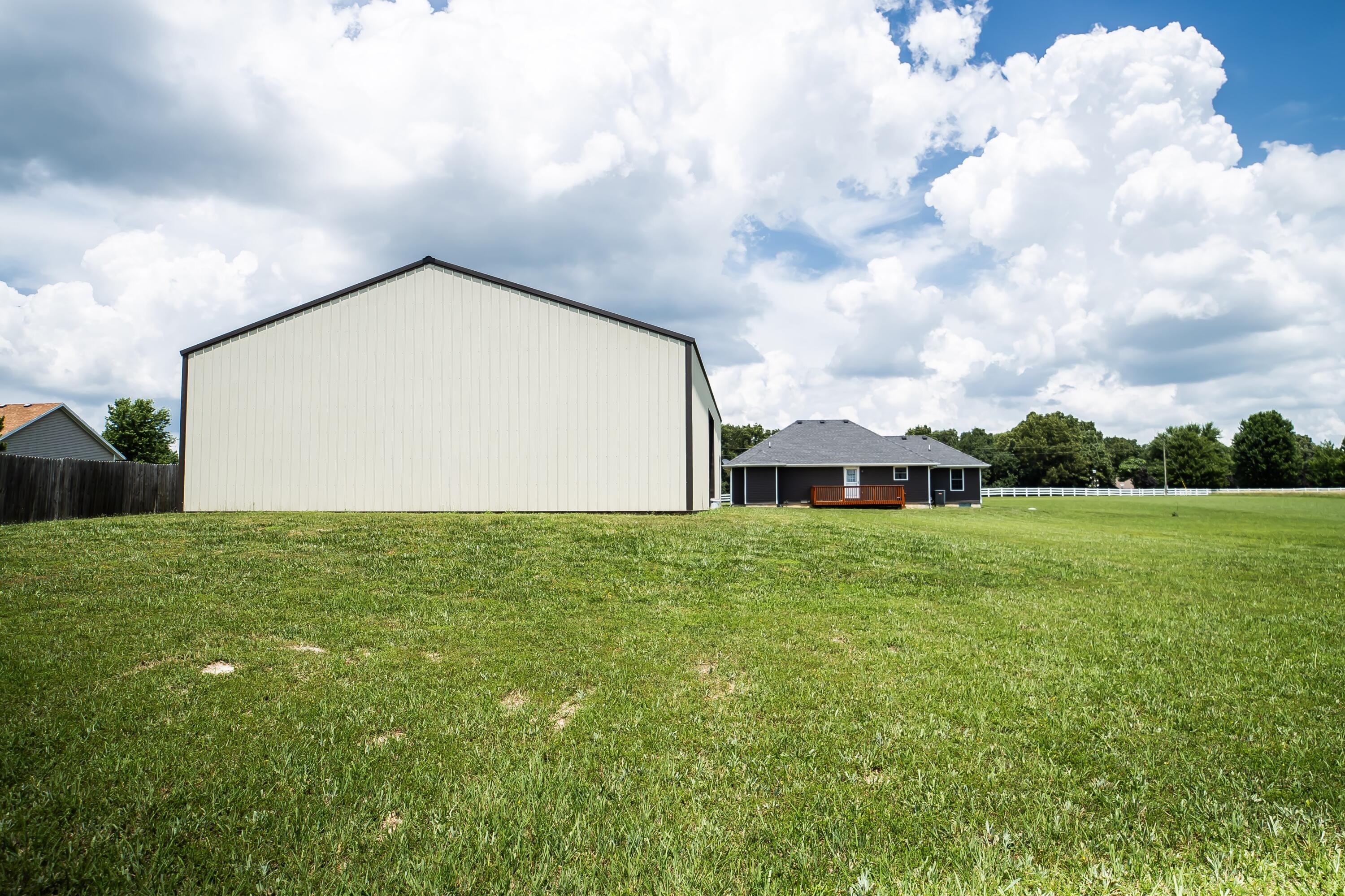 99 Deerfield Drive Property Photo 4