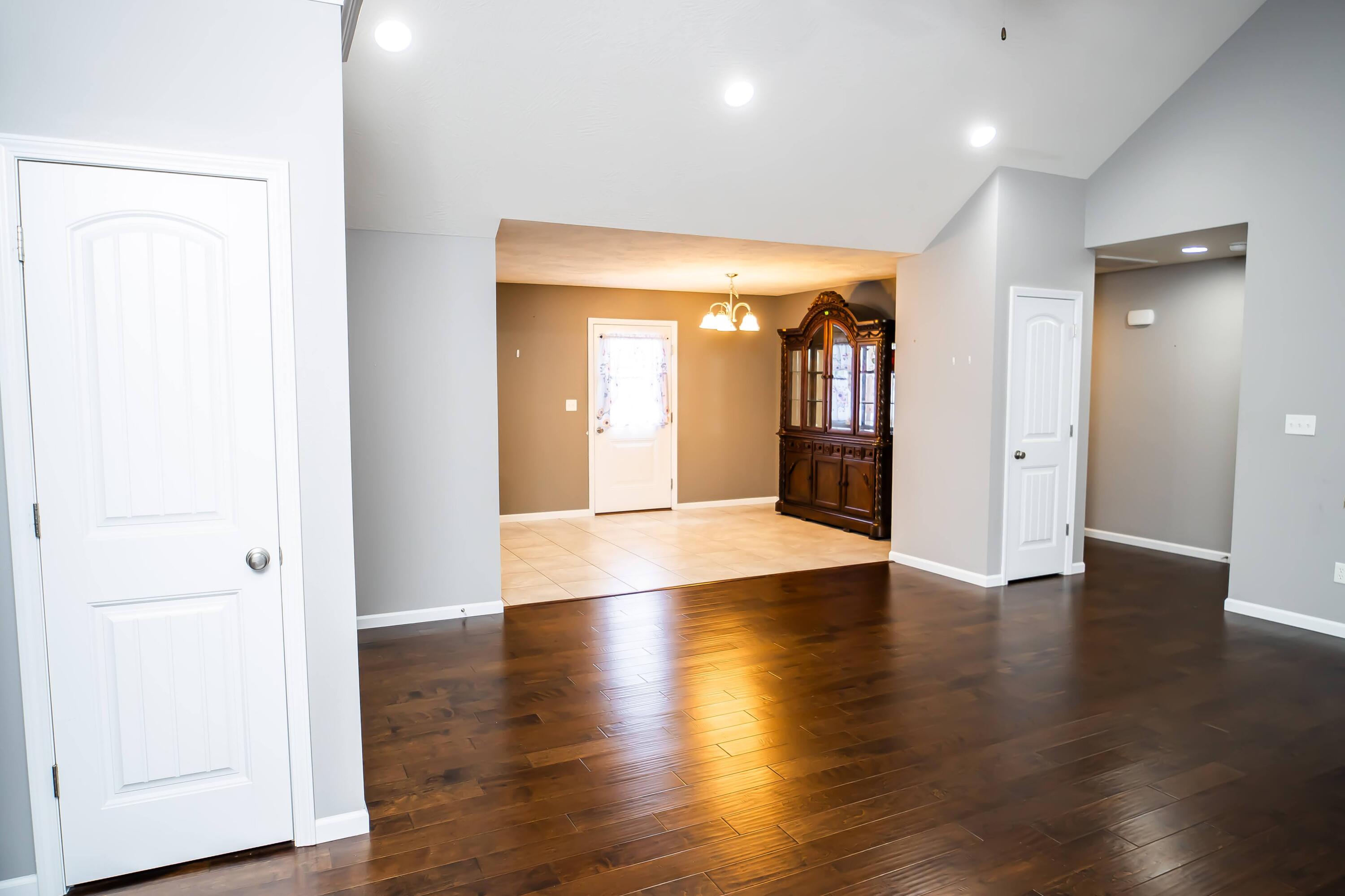 99 Deerfield Drive Property Photo 7