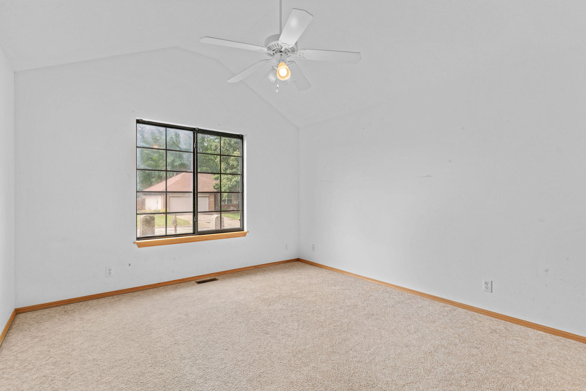 3527 West Sagamont Street Property Photo 12