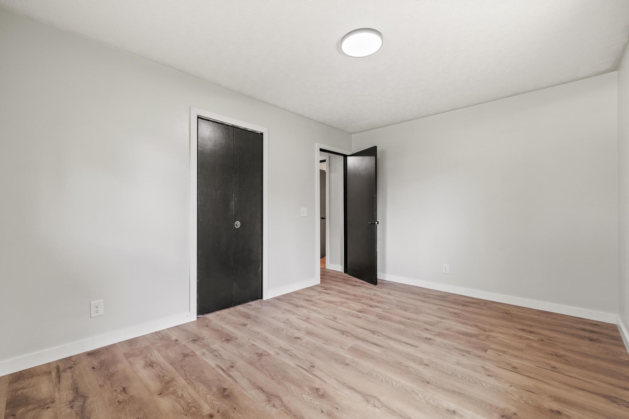 302 West Howard Avenue Property Photo 21