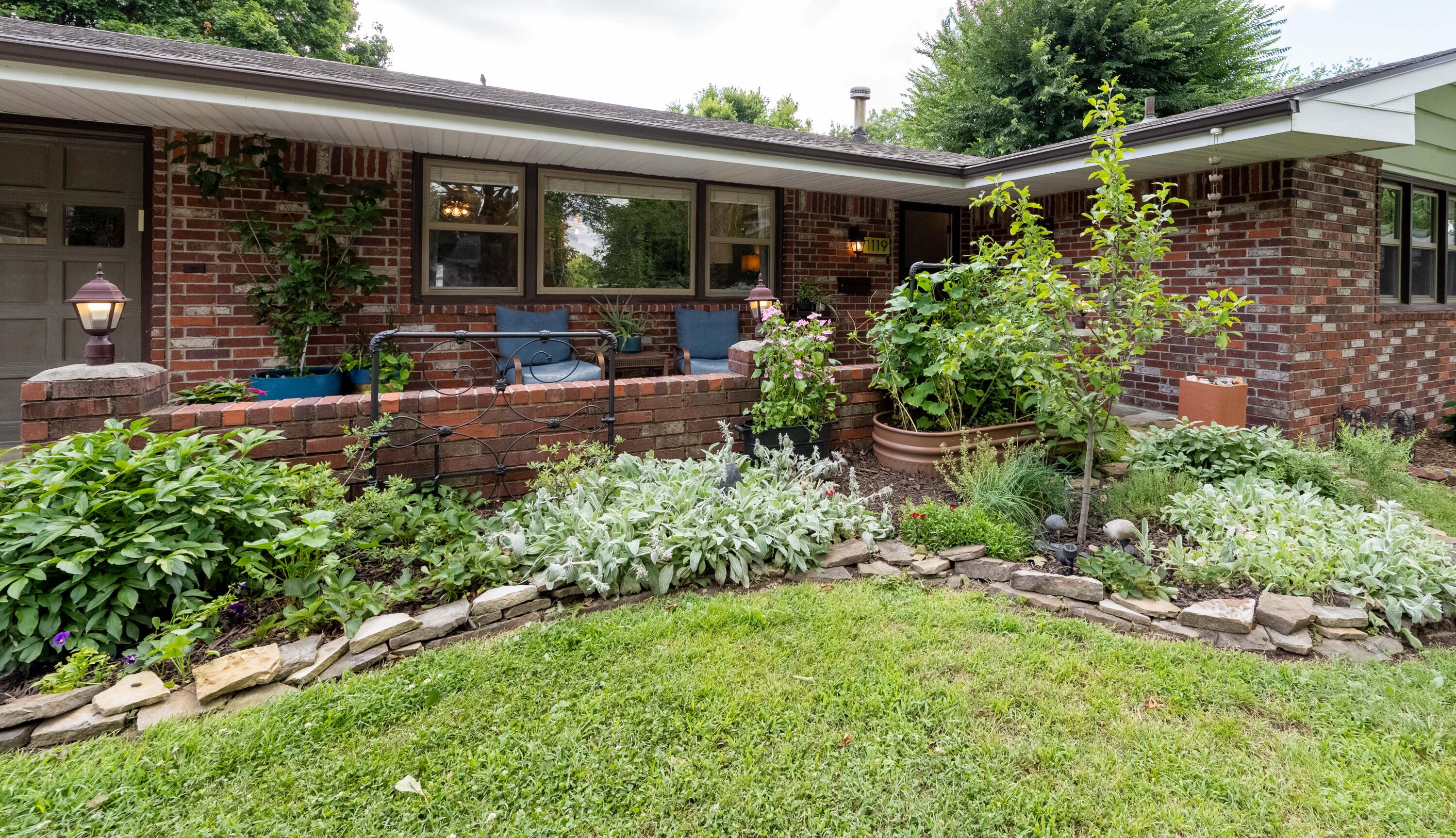 1119 South Cedarbrook Avenue Property Photo 5