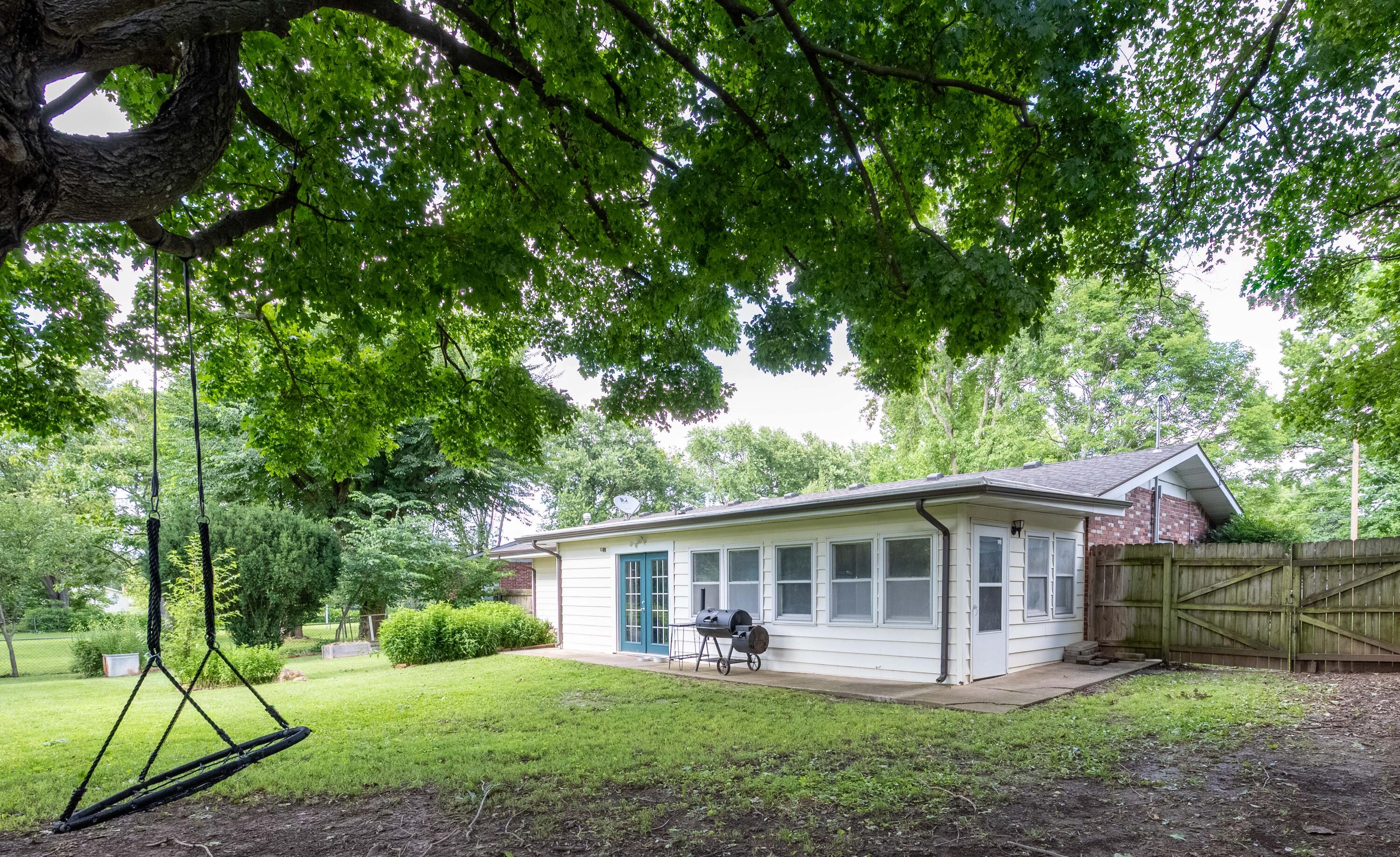 1119 South Cedarbrook Avenue Property Photo 44