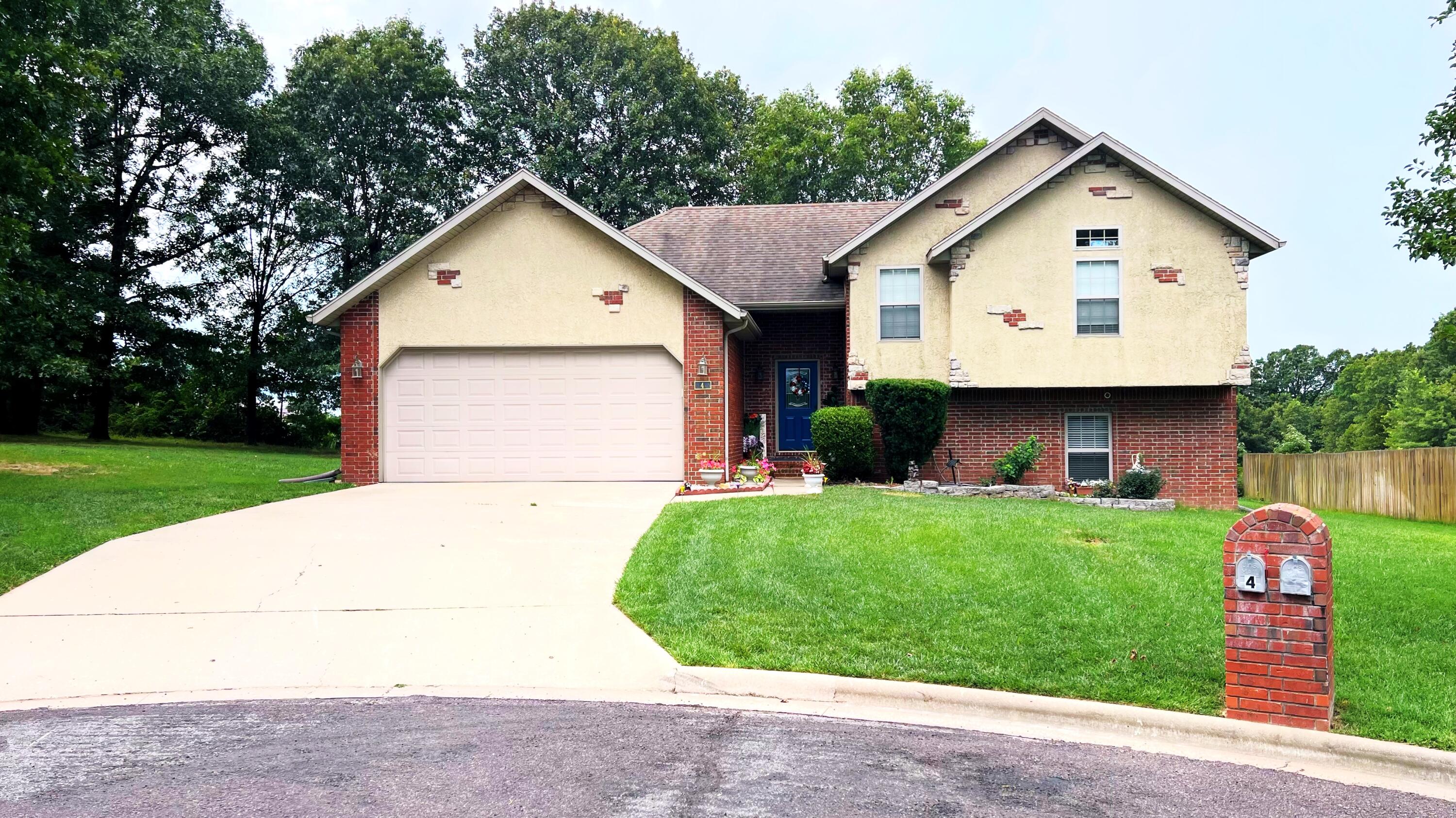 4 Remington Drive Property Photo 1