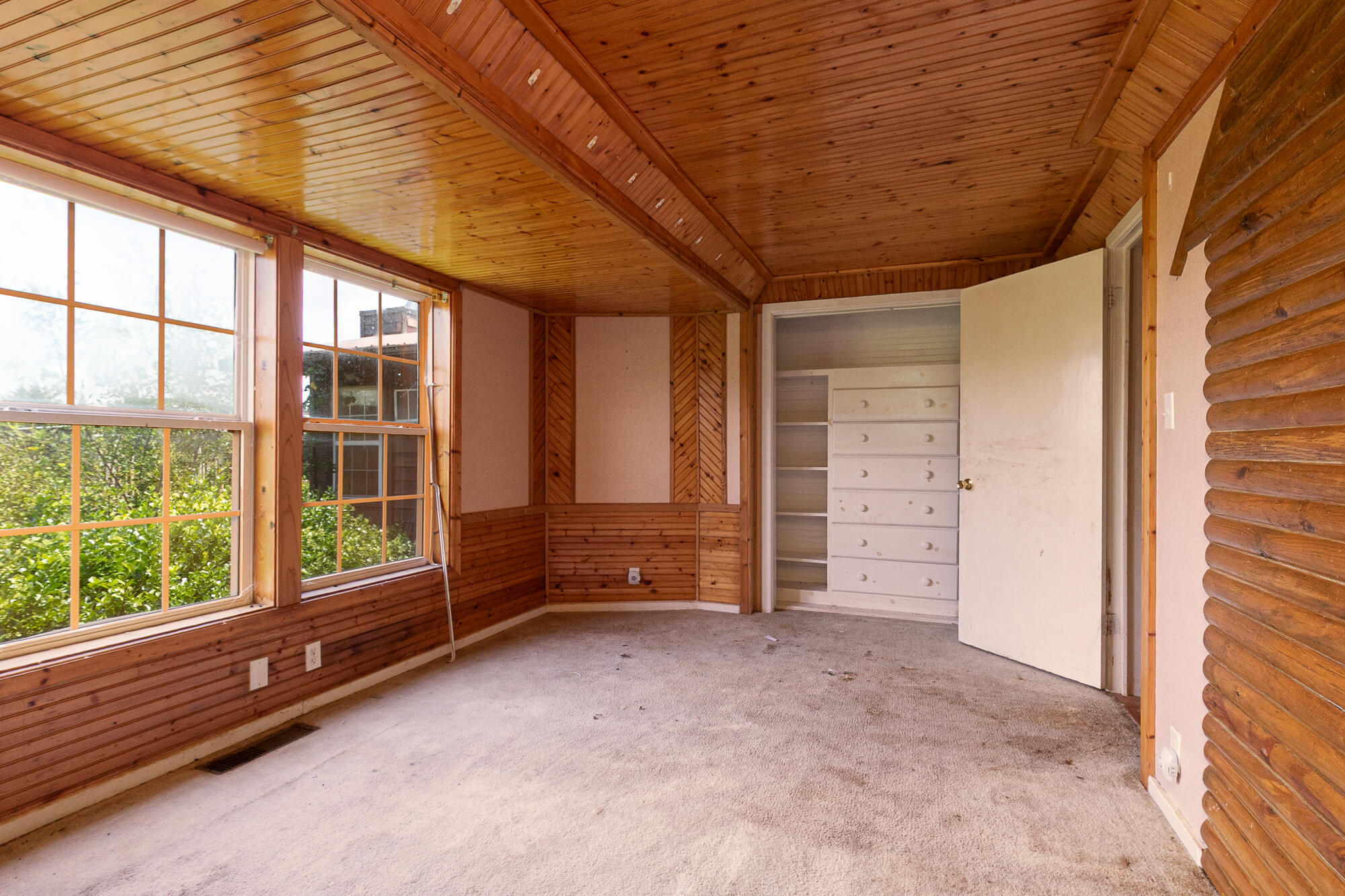 628 State Road F Property Photo 22