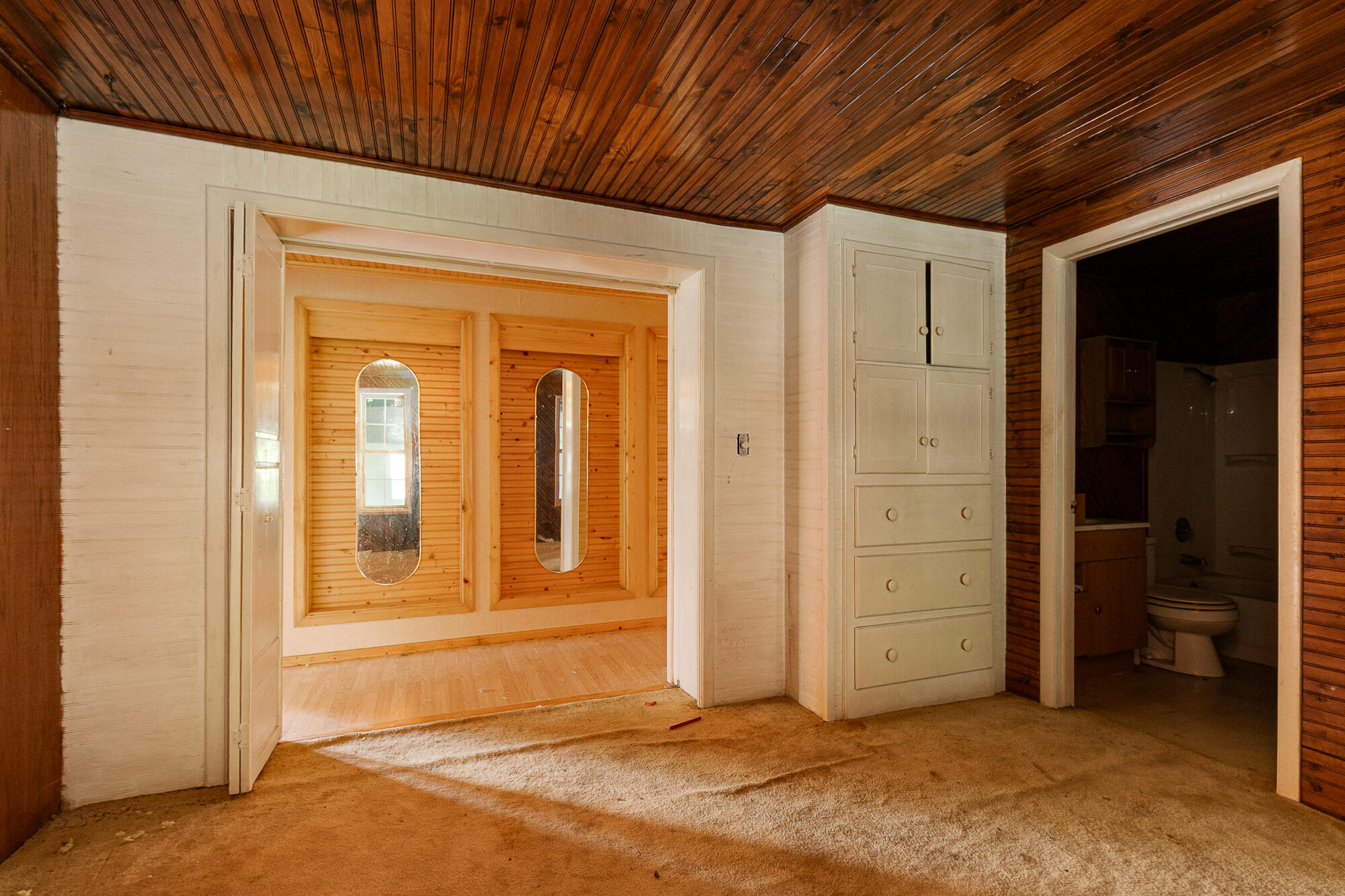 628 State Road F Property Photo 24