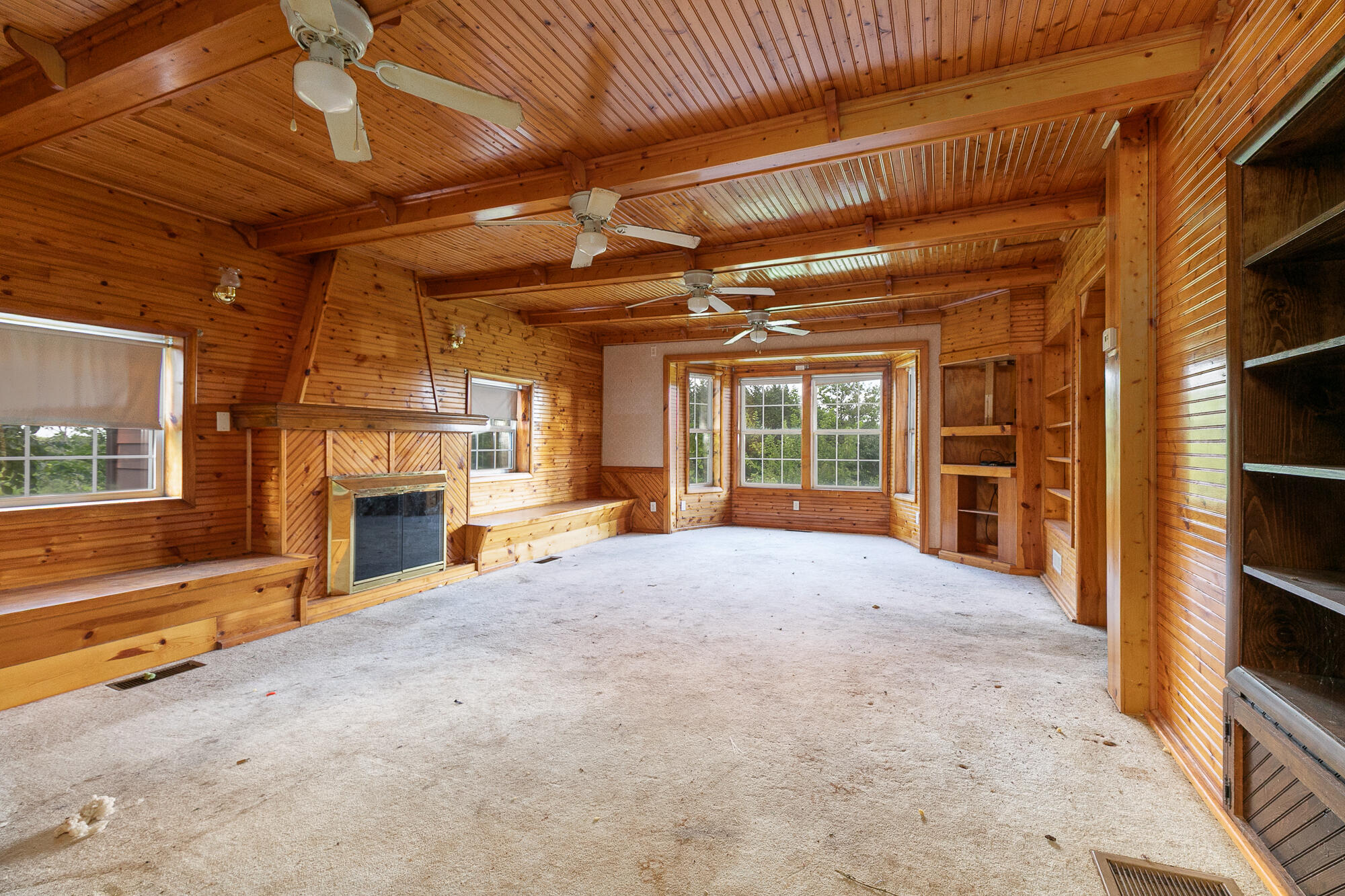 628 State Road F Property Photo 26
