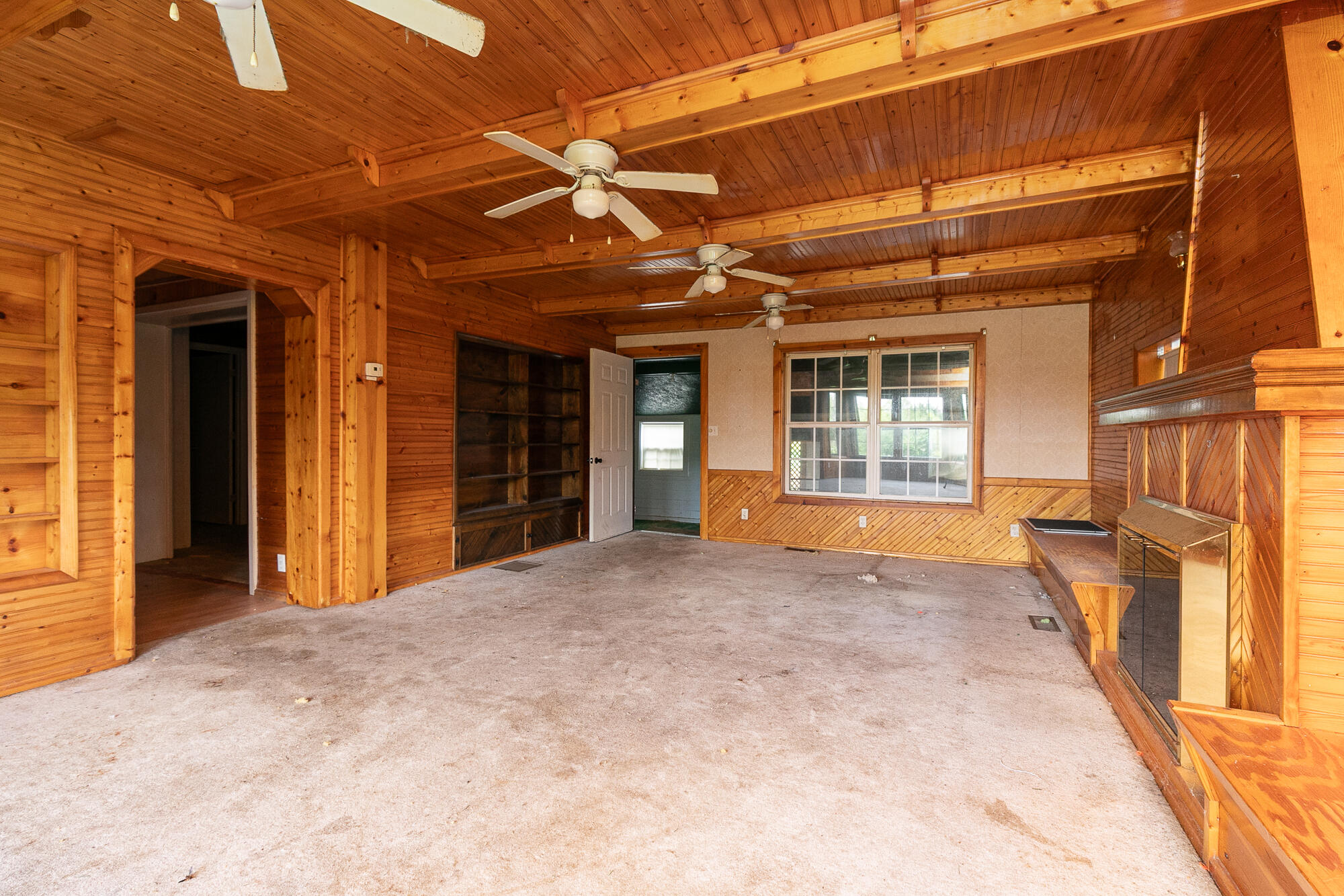 628 State Road F Property Photo 27