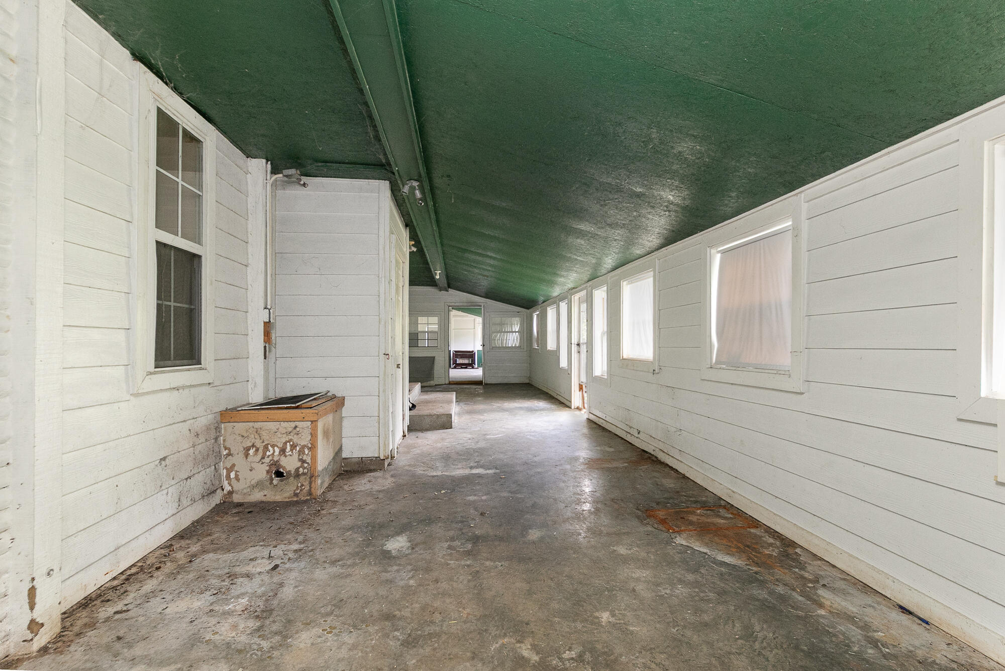 628 State Road F Property Photo 29