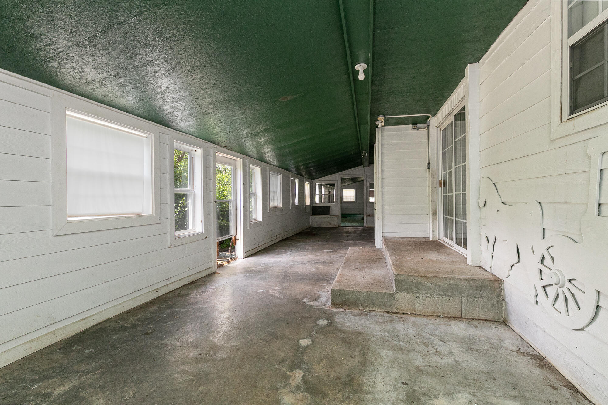 628 State Road F Property Photo 30