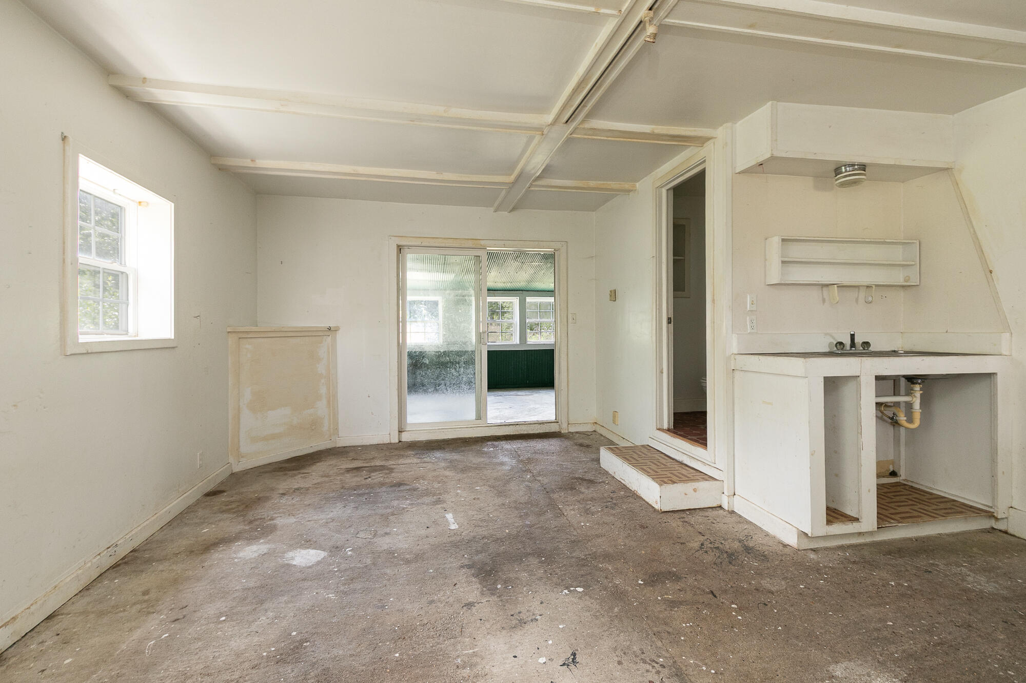 628 State Road F Property Photo 33