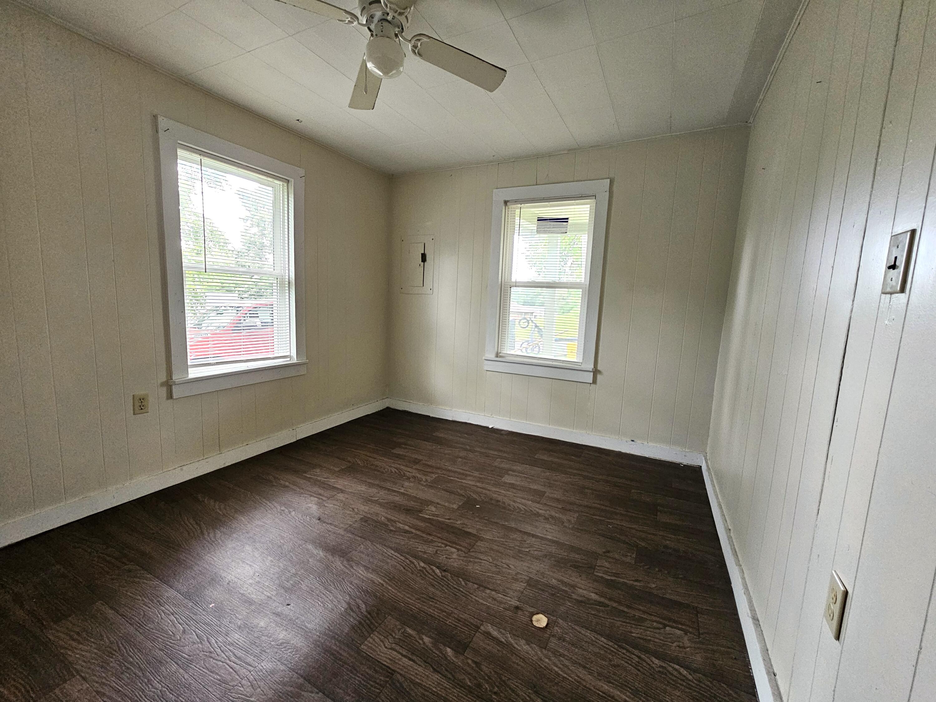 1215 Jefferson Avenue Property Photo 7