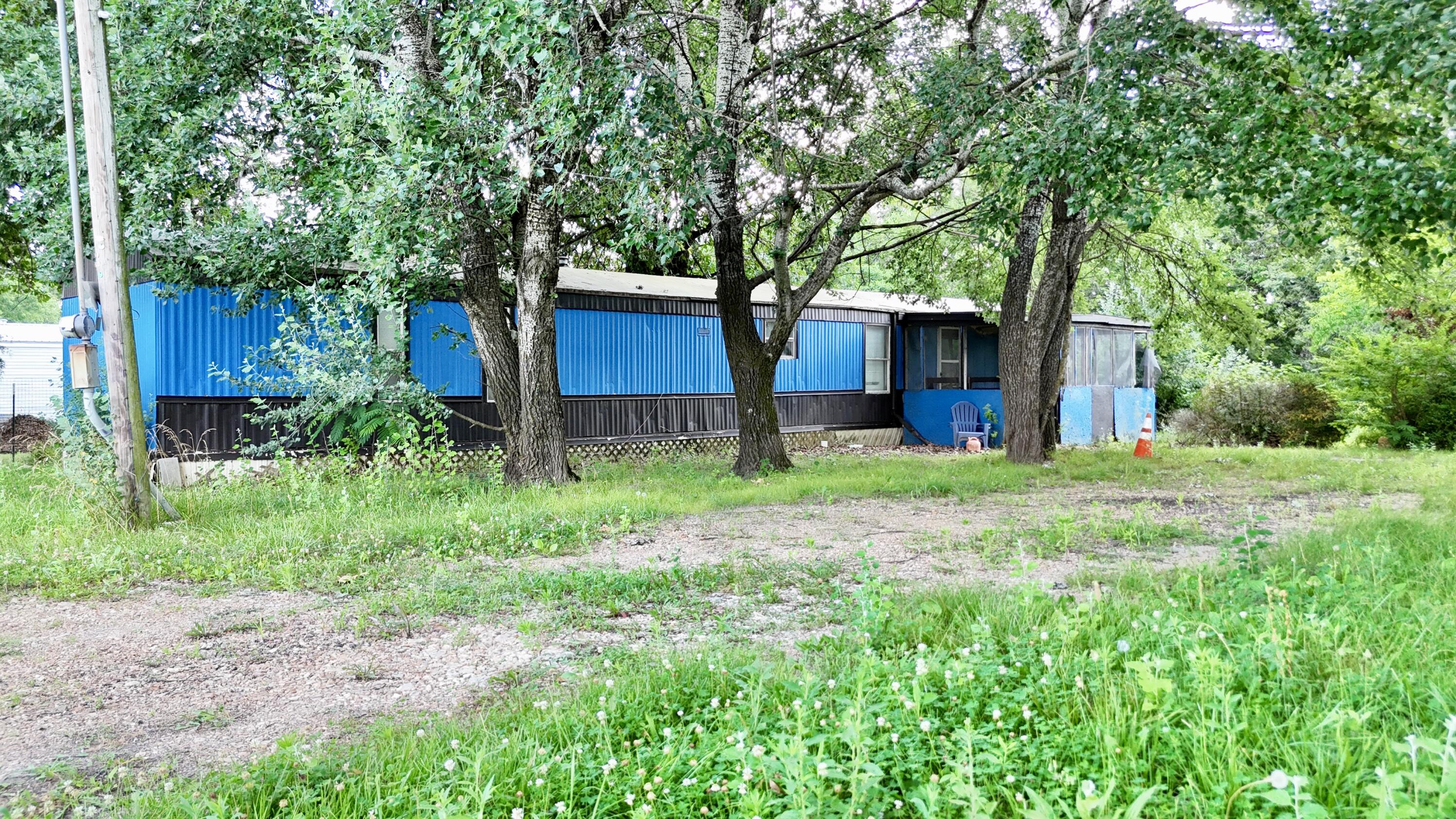 2615 Private Road 1231 Property Photo 2