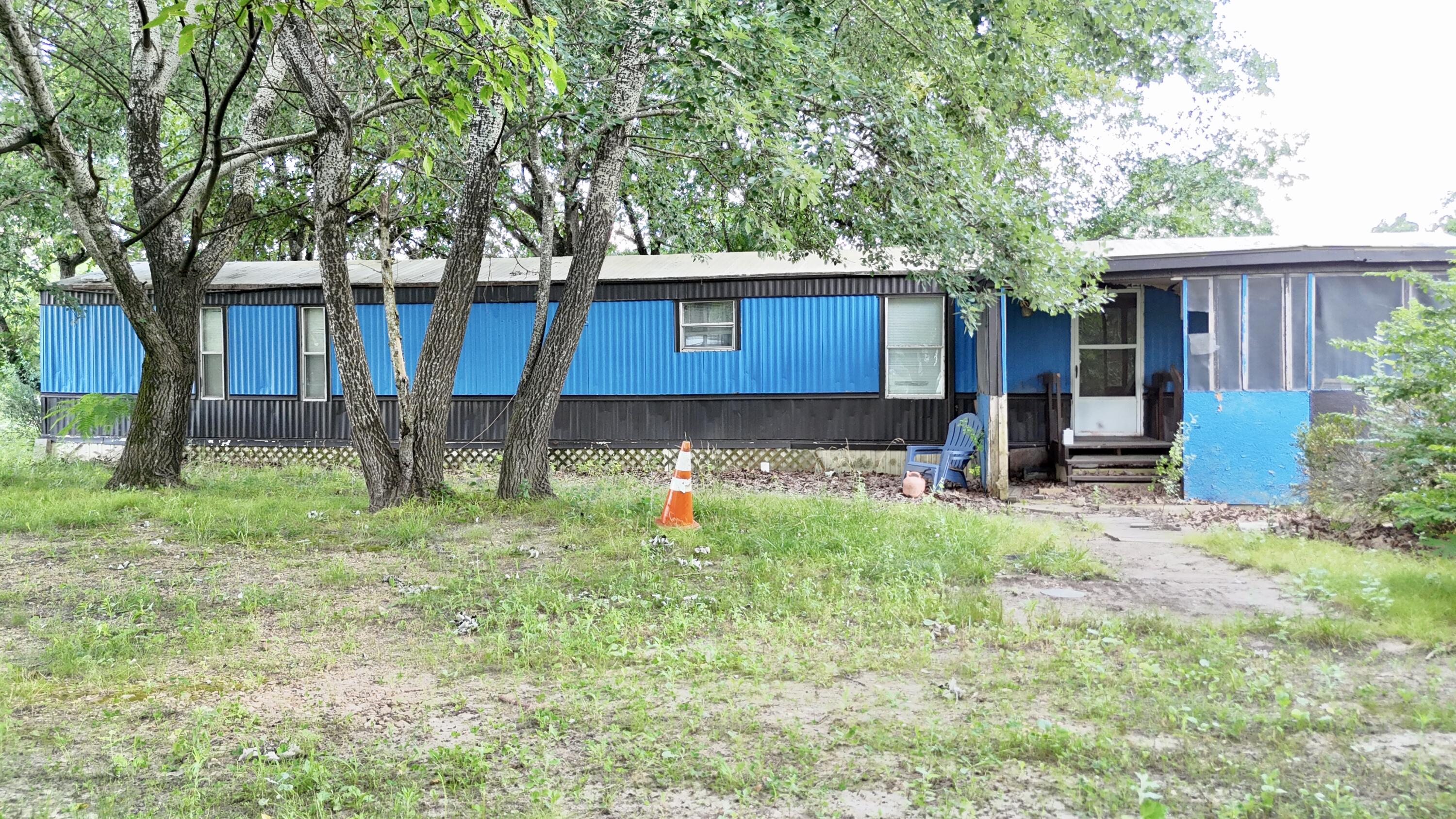 2615 Private Road 1231 Property Photo 9