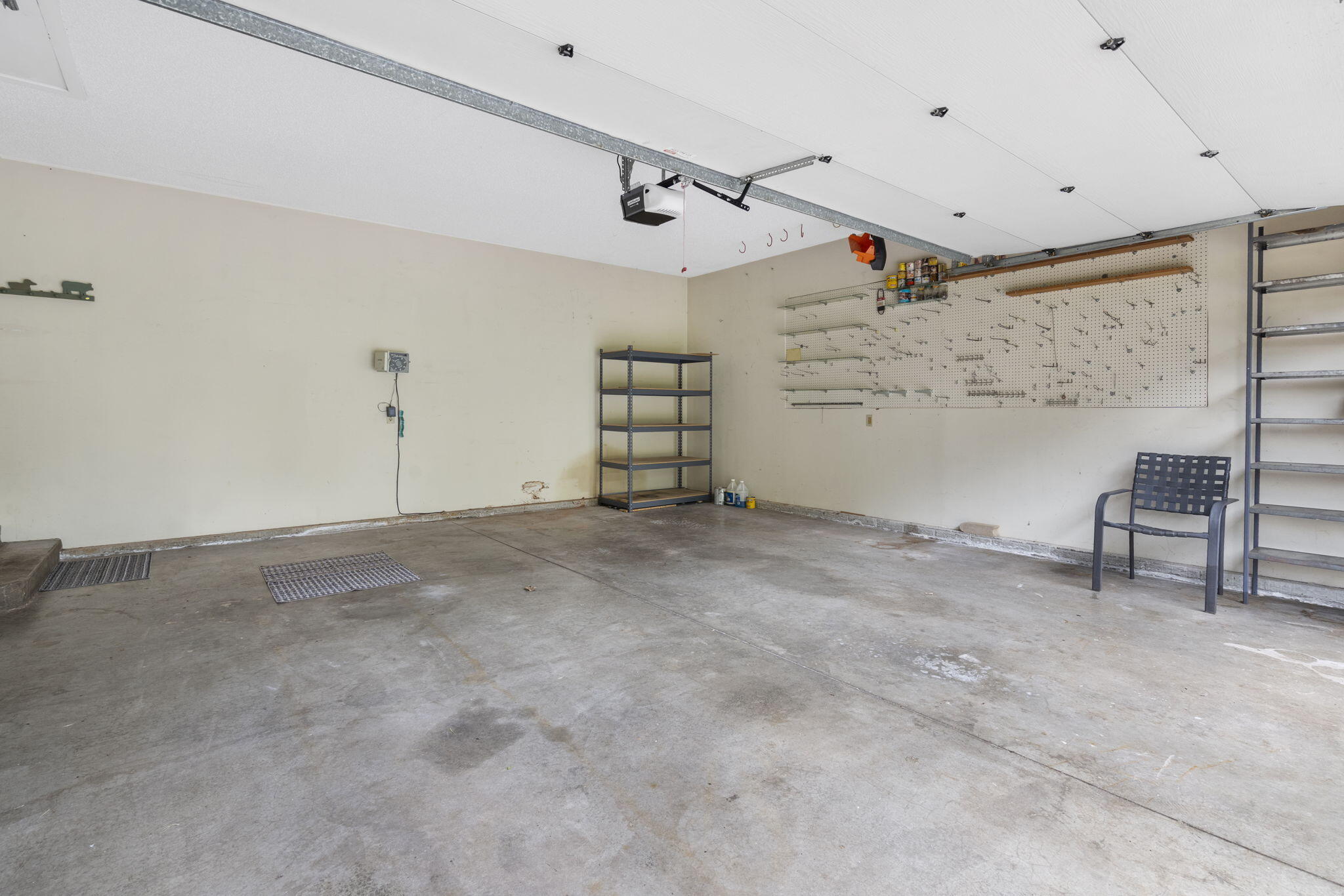 4059 East Linwood Street Property Photo 45