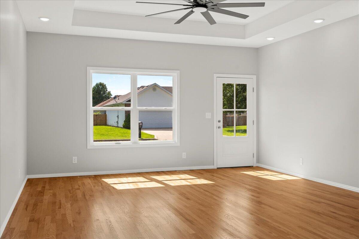 3001 East Colonial Court Property Photo 5