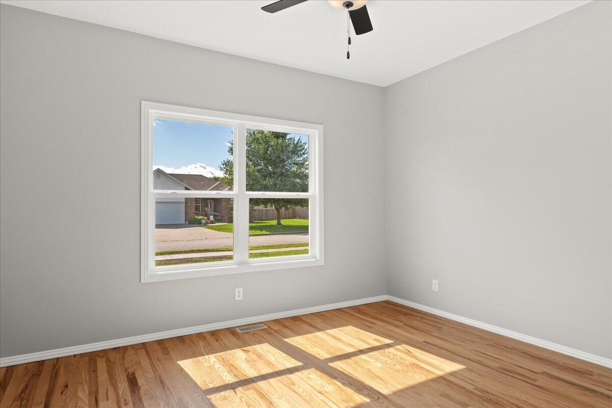 3001 East Colonial Court Property Photo 18