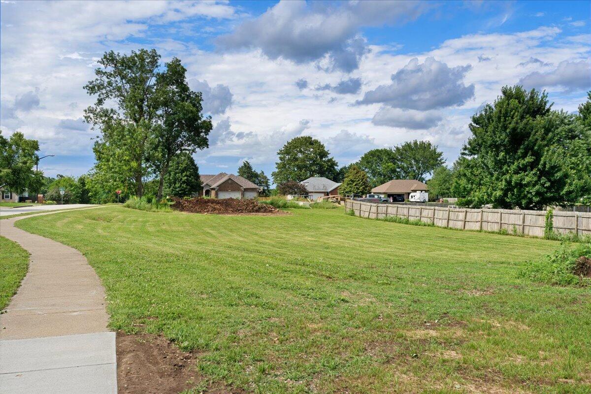 3001 East Colonial Court Property Photo 22