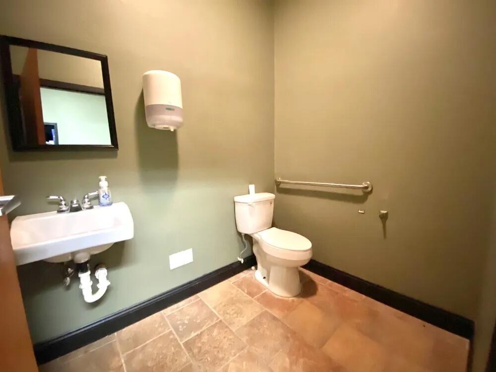 700 732 N 22nd Street Property Photo 22
