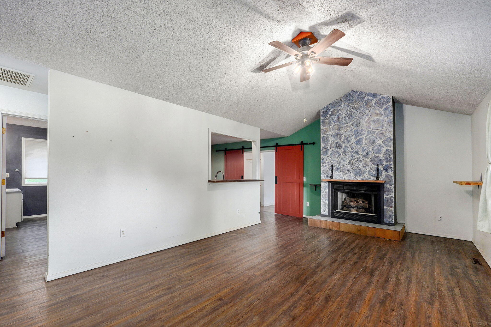 3457 West Lombard Street Property Photo 5