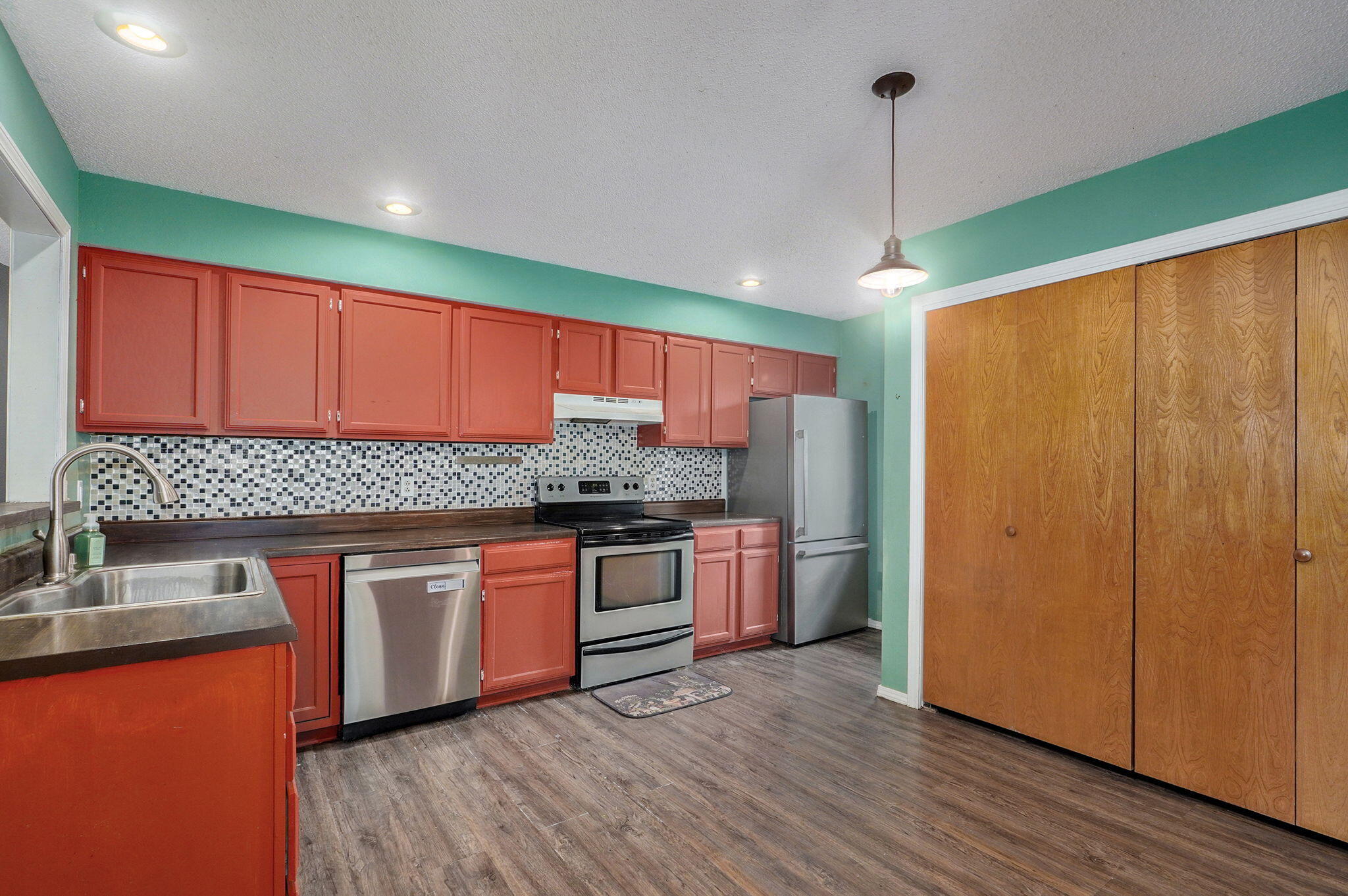 3457 West Lombard Street Property Photo 10