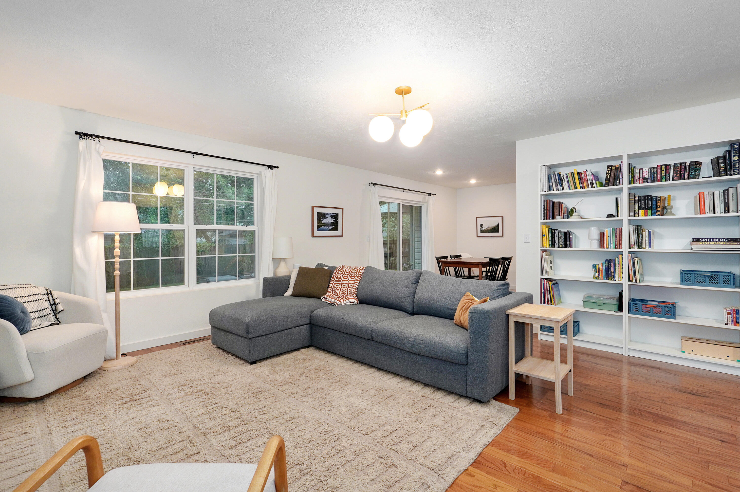 1035 East Edgewood Street Property Photo 4