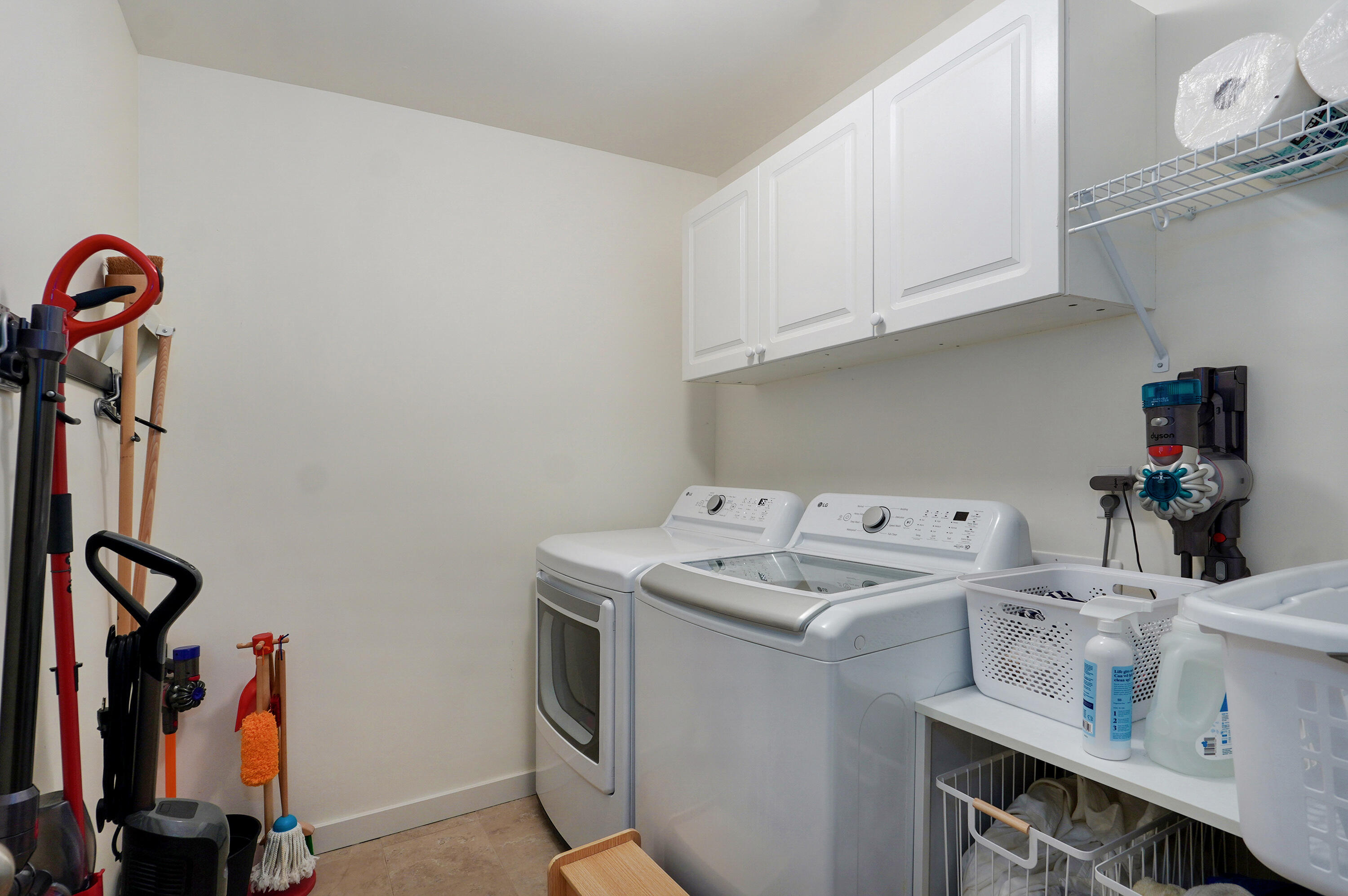 1035 East Edgewood Street Property Photo 18