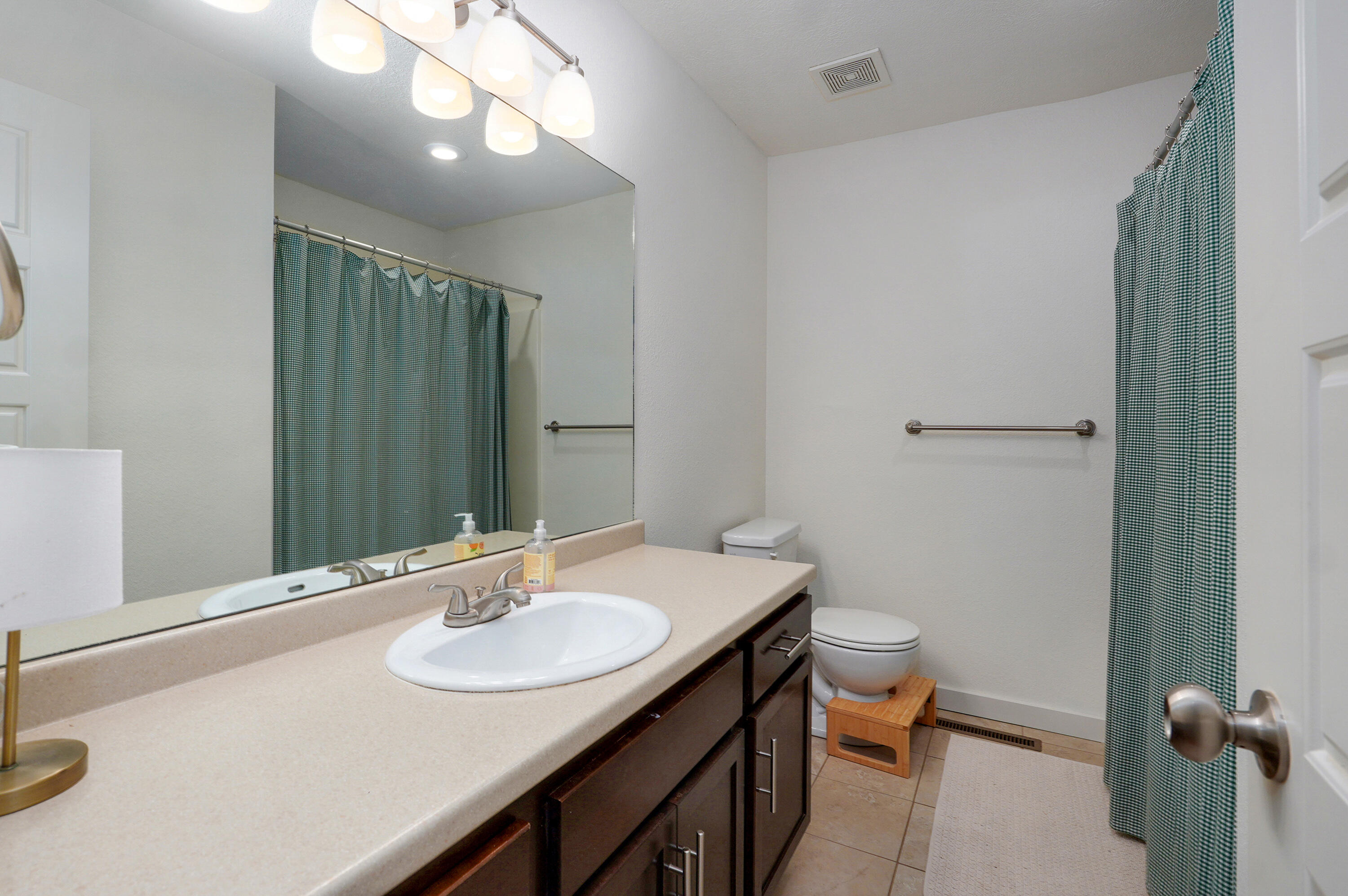 1035 East Edgewood Street Property Photo 20