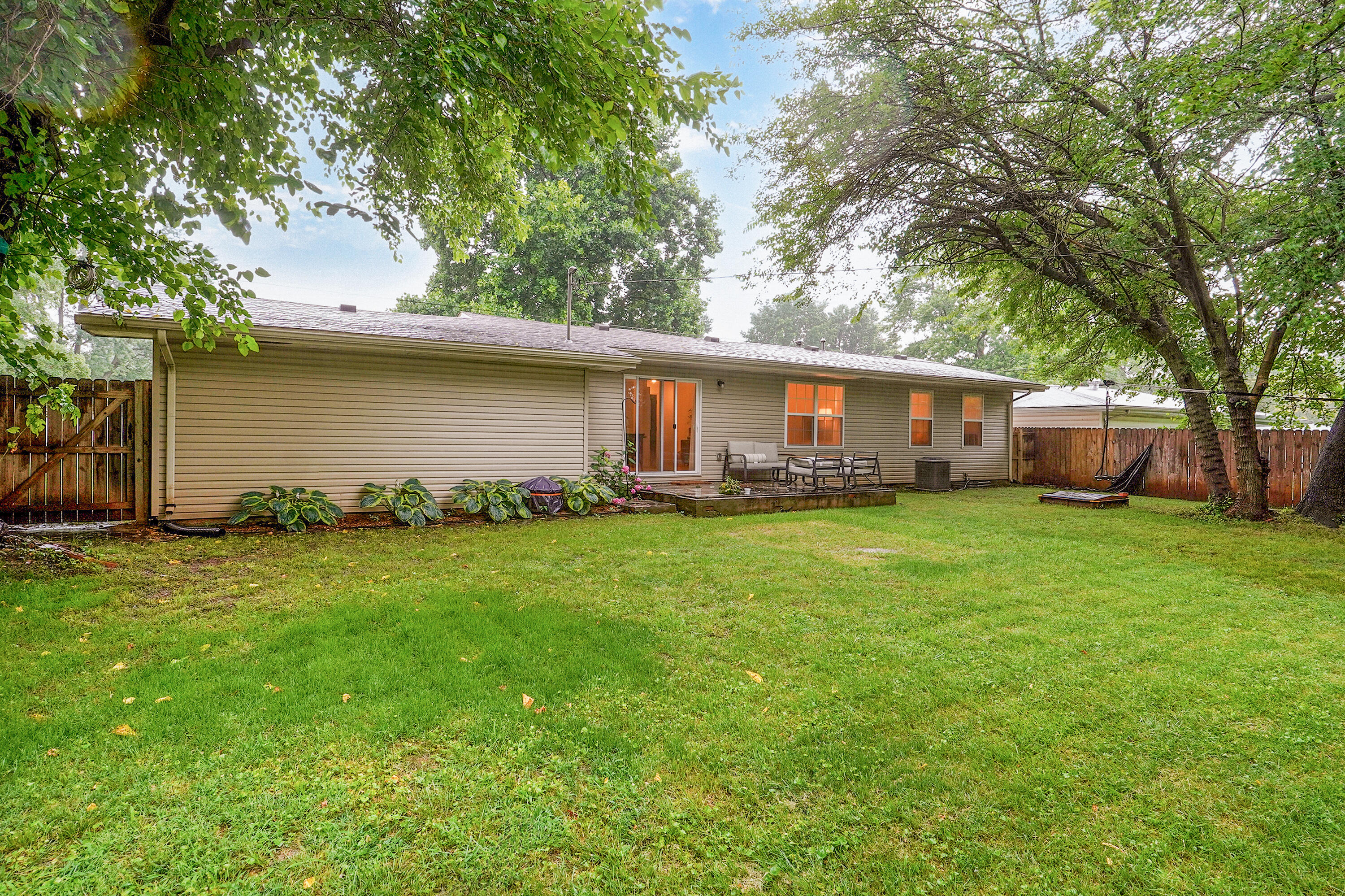 1035 East Edgewood Street Property Photo 24