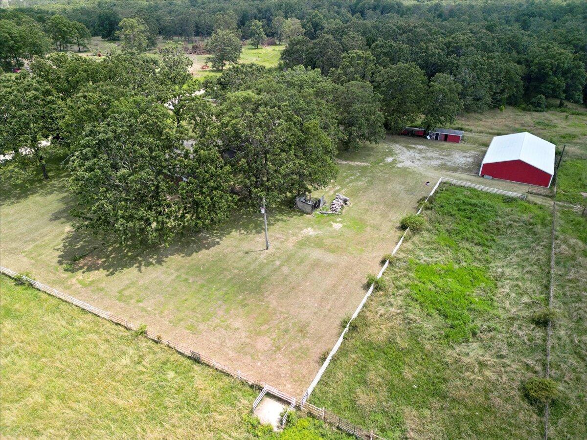 11076 County Road 6230 Property Photo 6