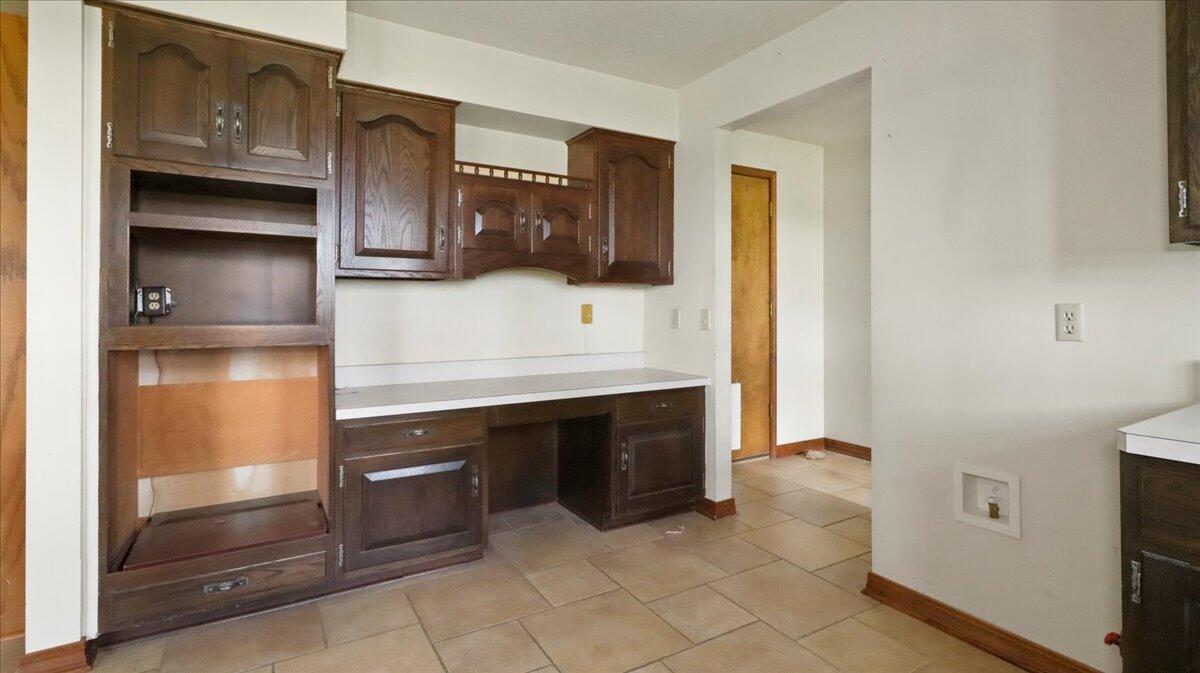11076 County Road 6230 Property Photo 9