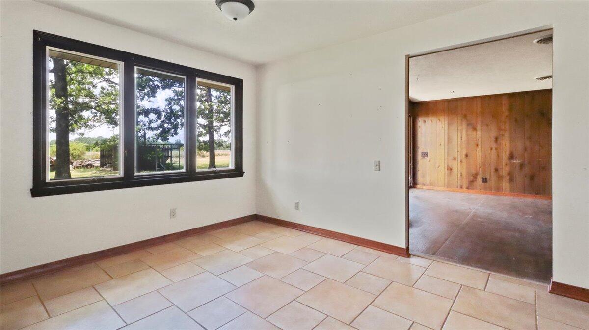 11076 County Road 6230 Property Photo 10