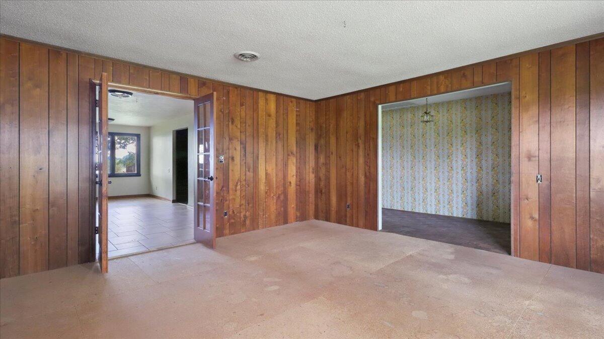 11076 County Road 6230 Property Photo 13