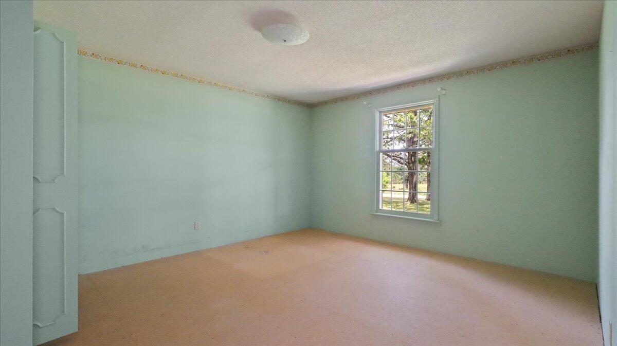 11076 County Road 6230 Property Photo 18