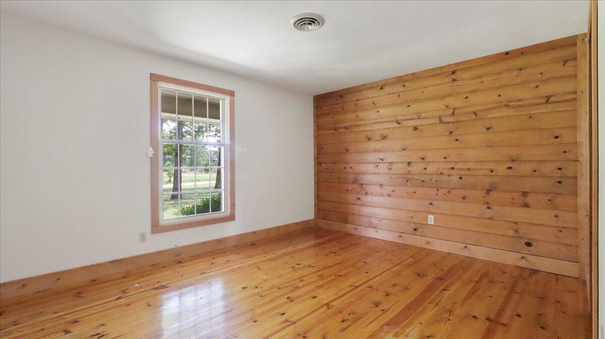 11076 County Road 6230 Property Photo 20