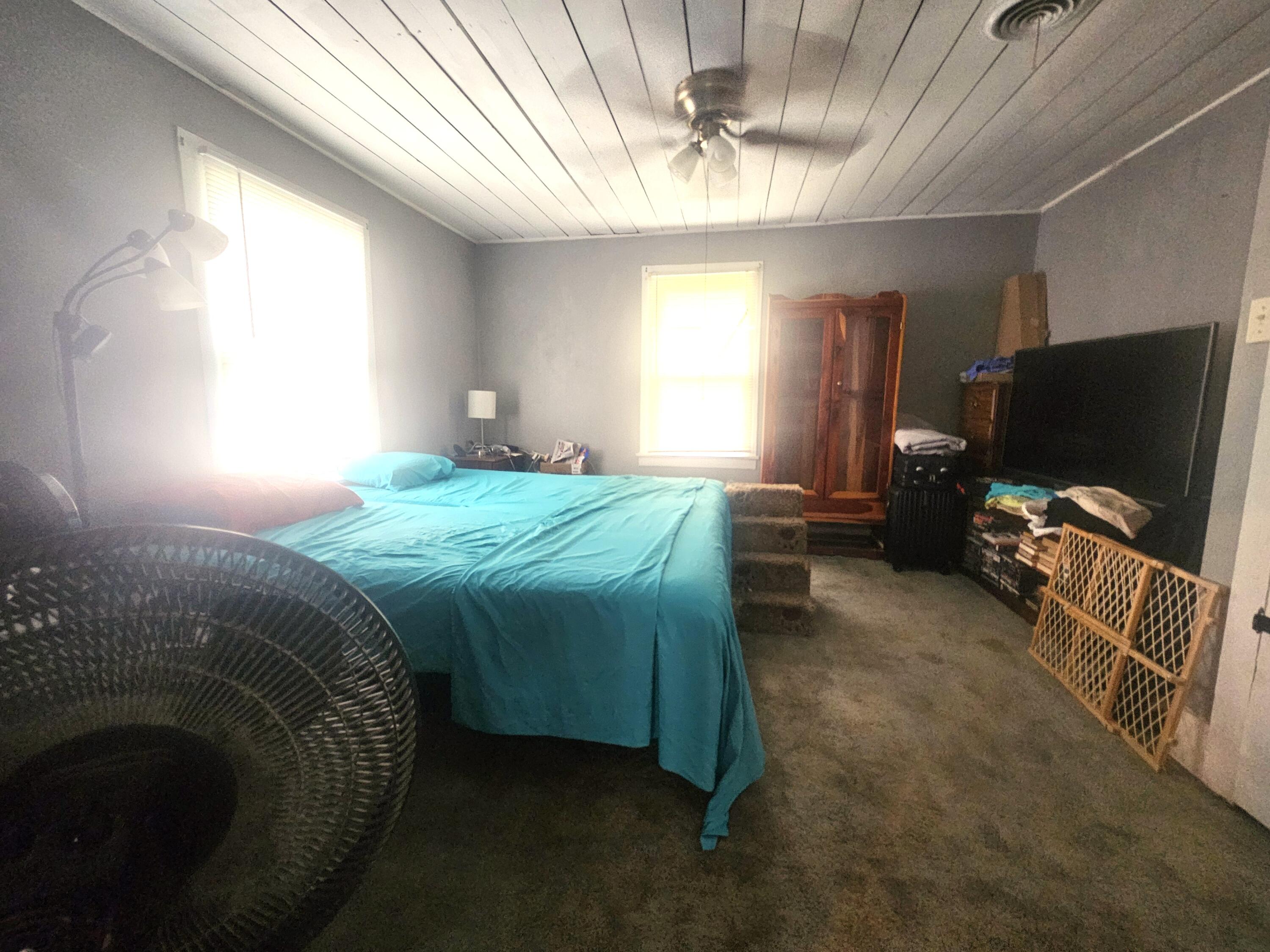 1231 Jefferson Avenue Property Photo 4