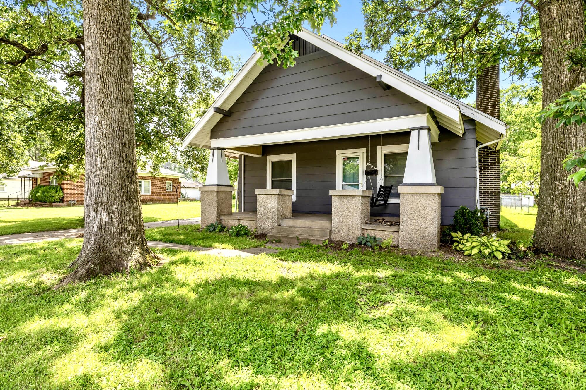 1006 9th Street Property Photo 2