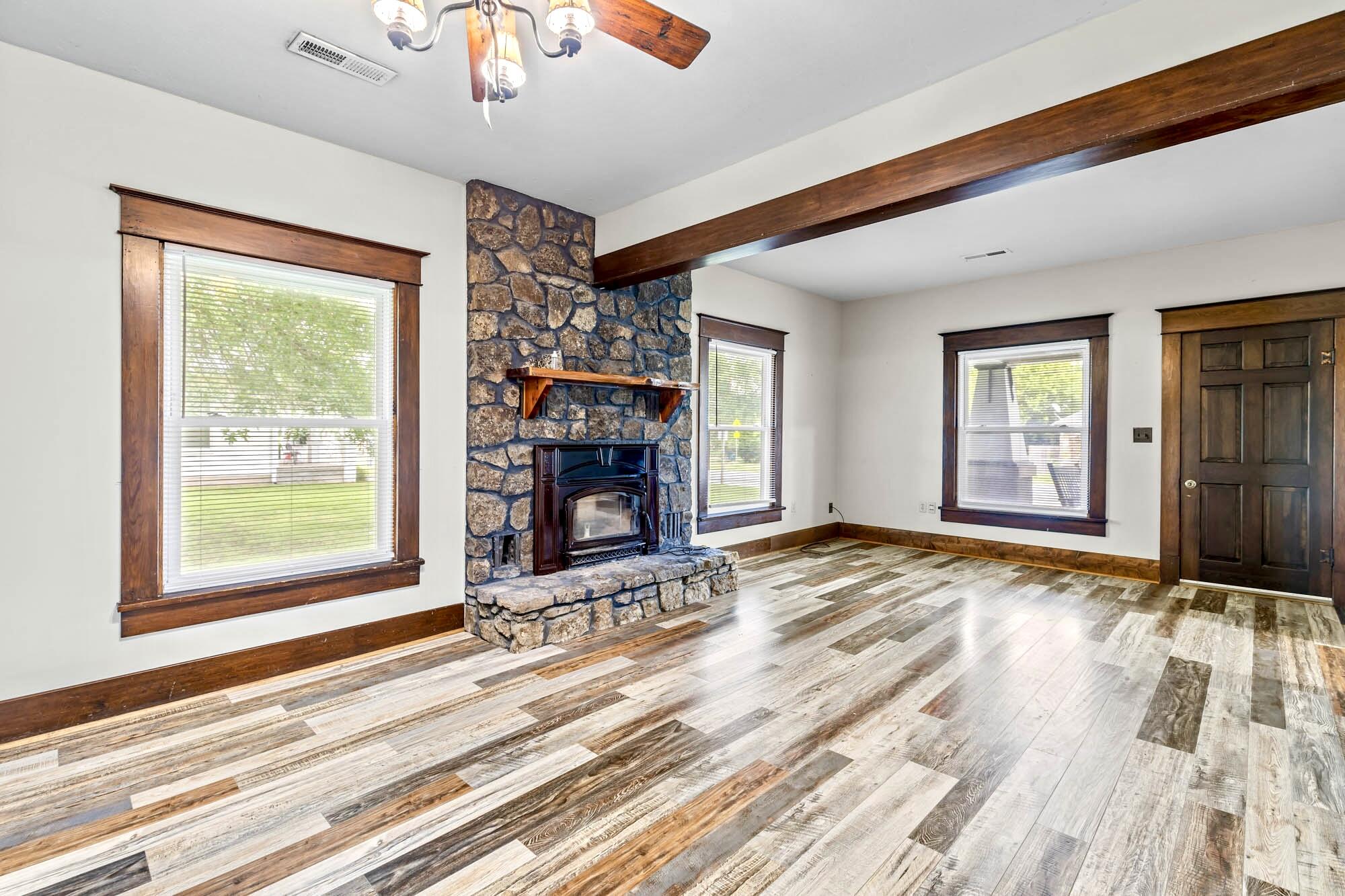 1006 9th Street Property Photo 4