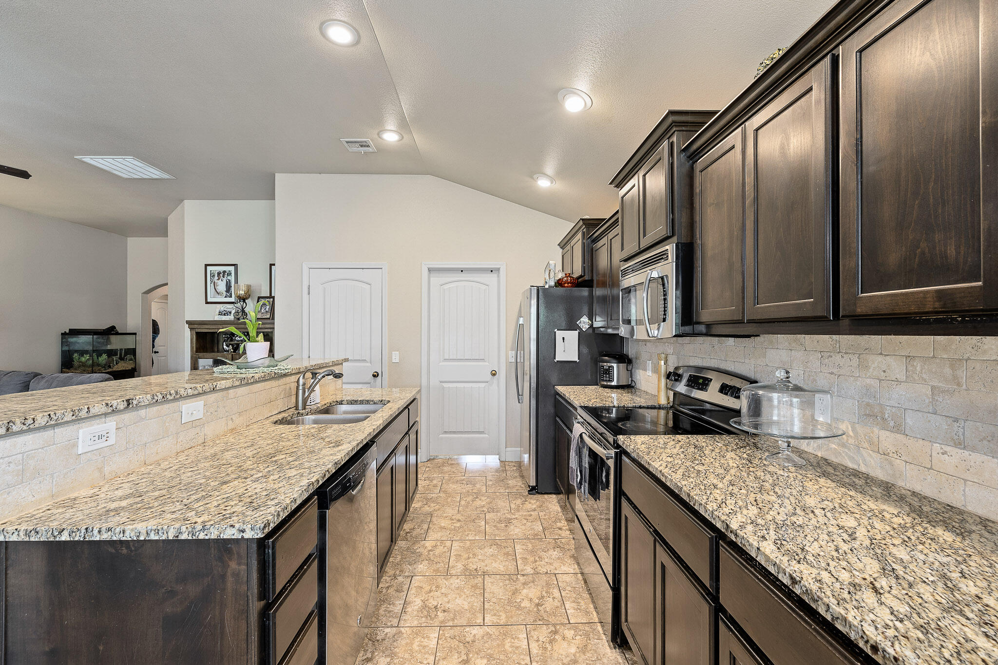 1669 Leighten Court Property Photo 8