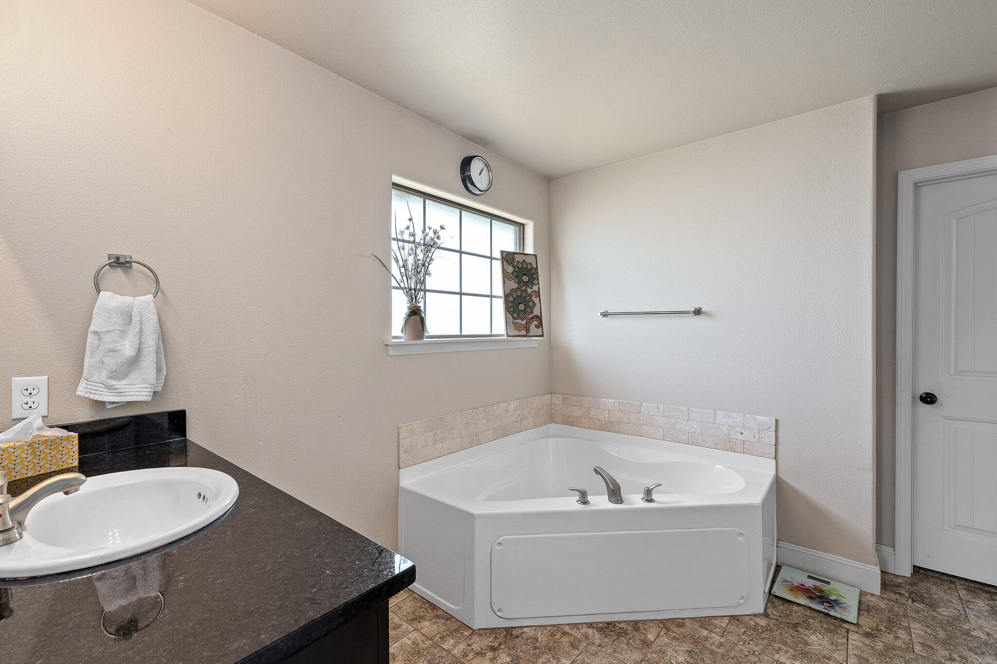 1669 Leighten Court Property Photo 14