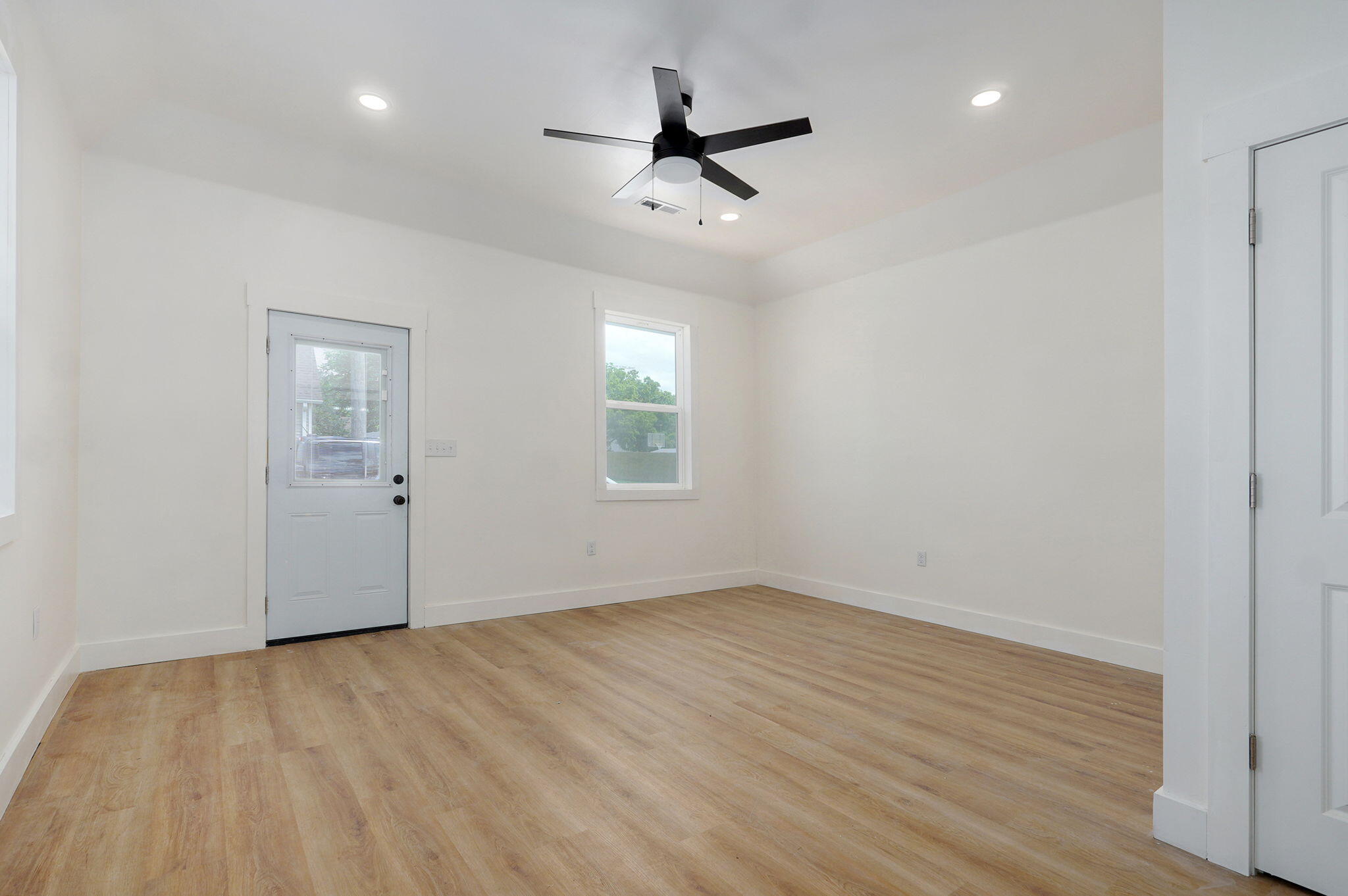 404 South Hickory Street Property Photo 20