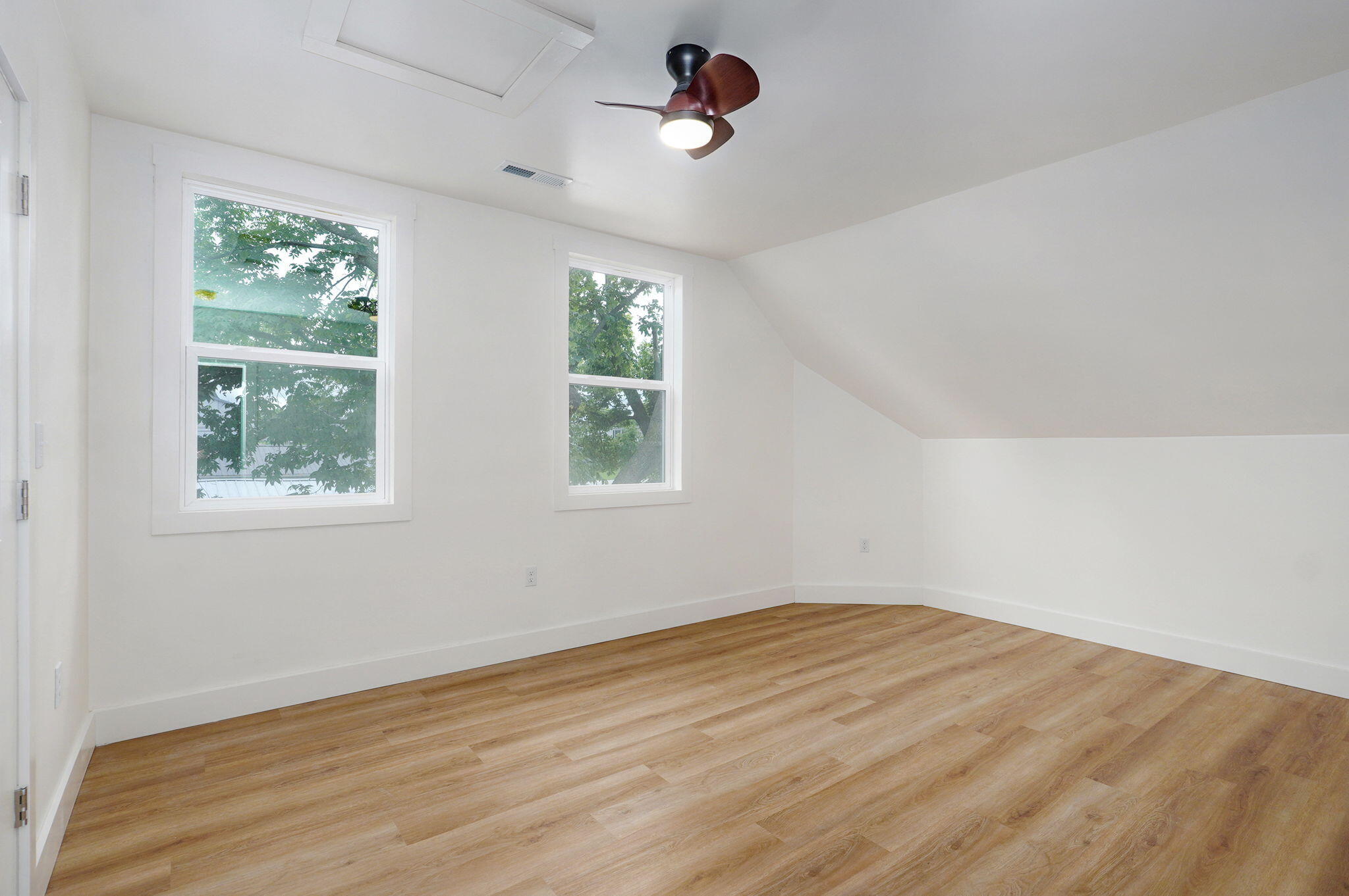 404 South Hickory Street Property Photo 26
