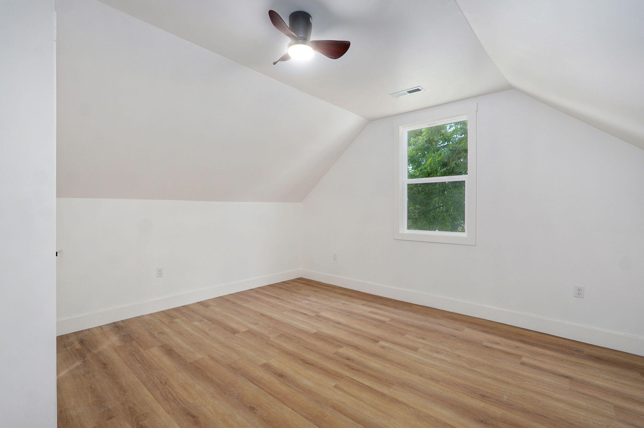 404 South Hickory Street Property Photo 27